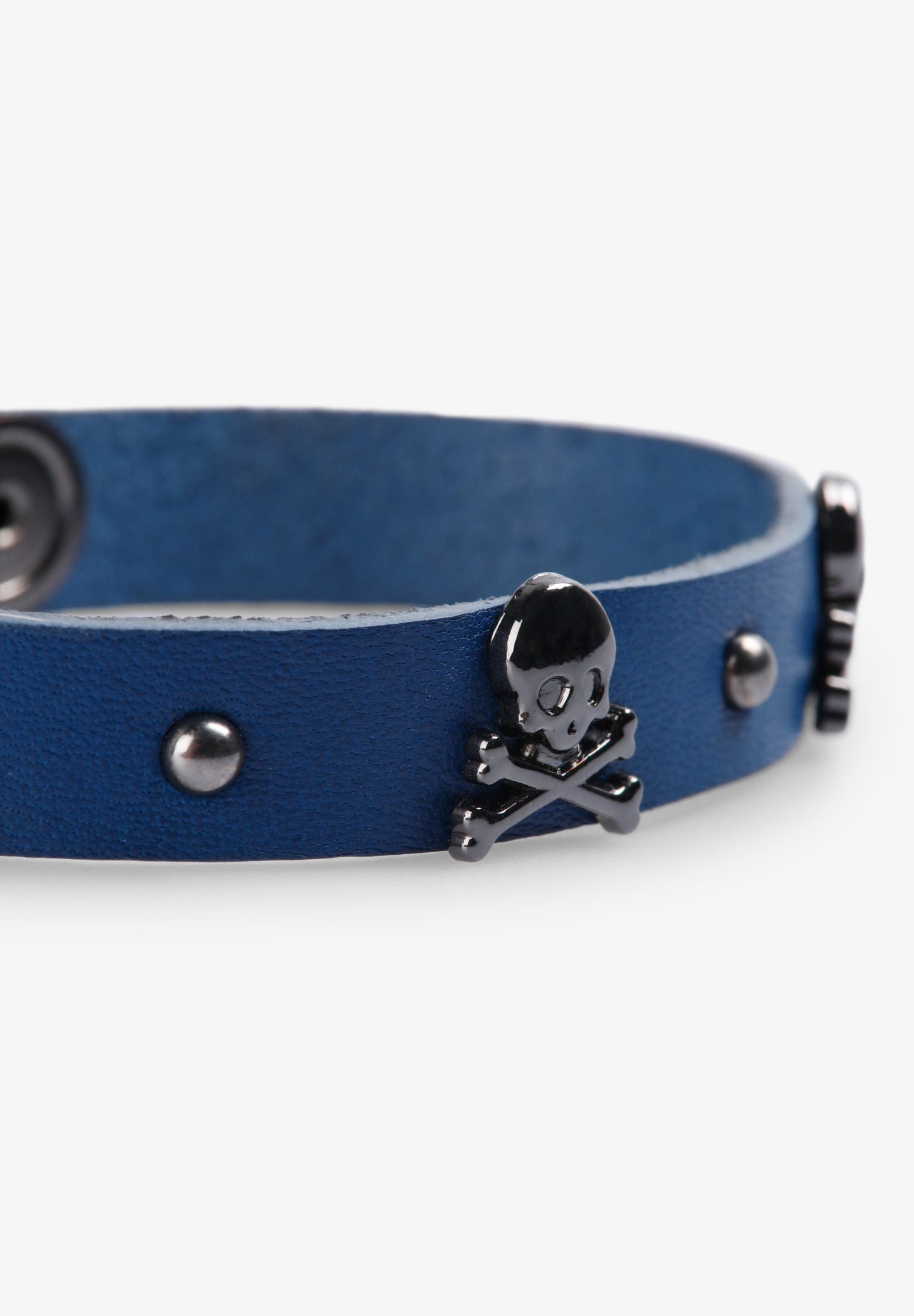 BRACELET WITH STUDS AND SKULLS