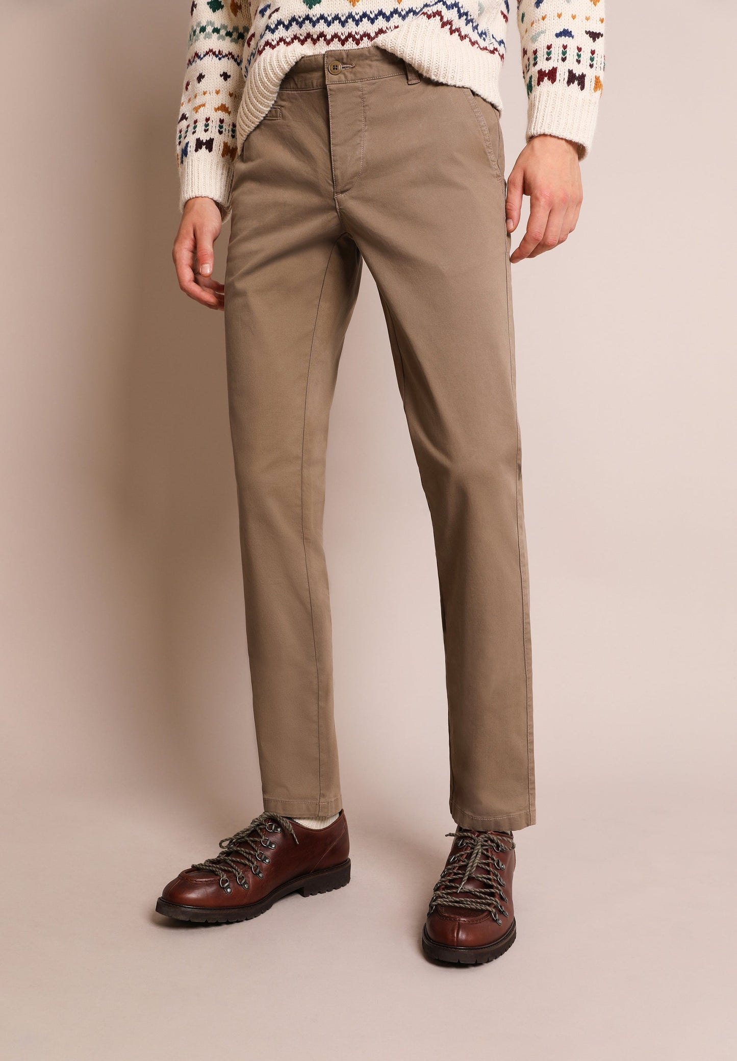 CASUAL CHINO TROUSERS