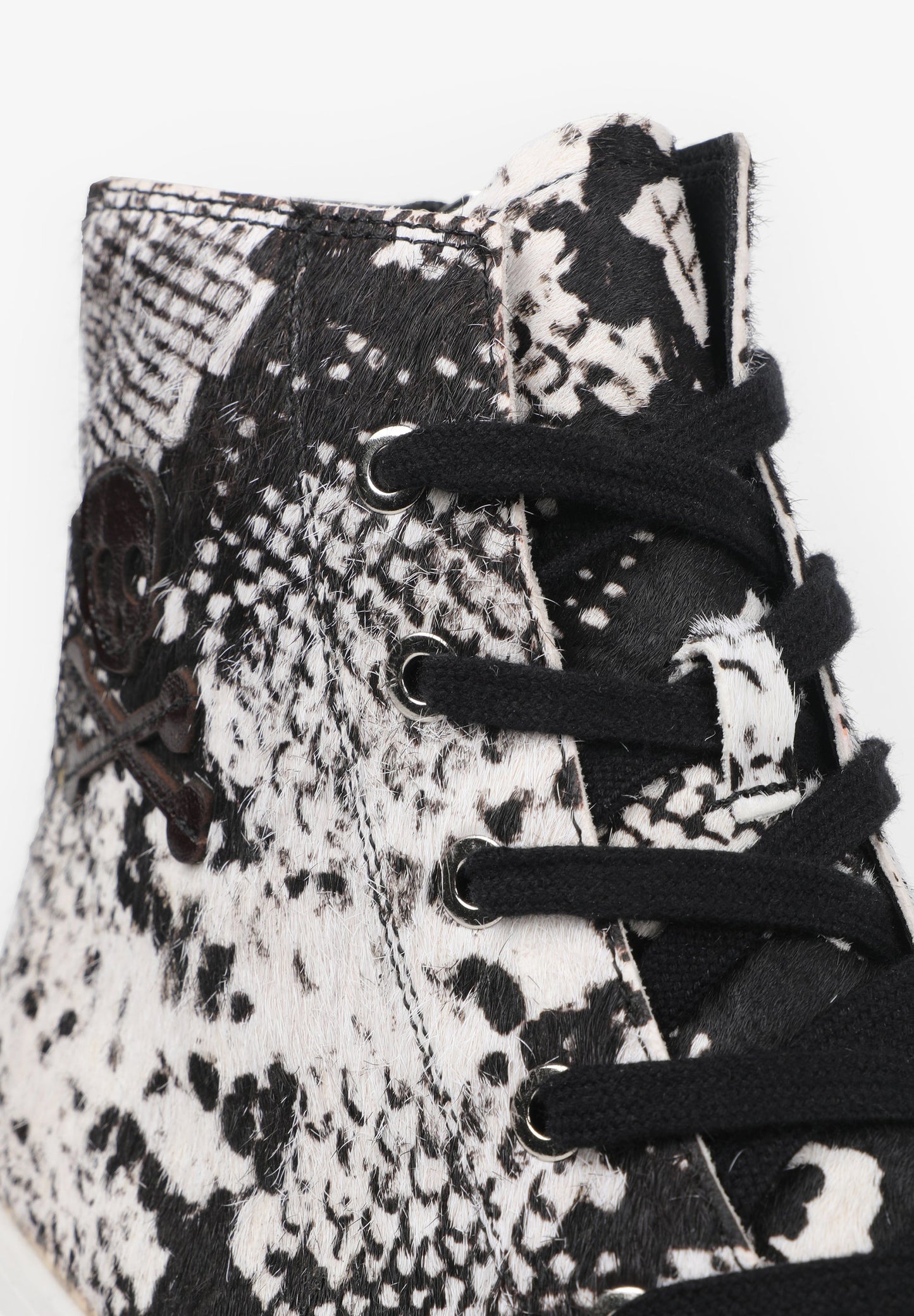 HIGH TOP SNEAKERS WITH ANIMAL PRINT