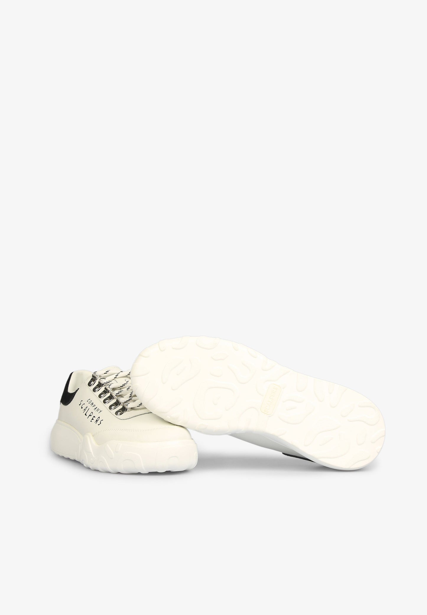 SNEAKERS WITH SPECIAL CONTRAST SOLES