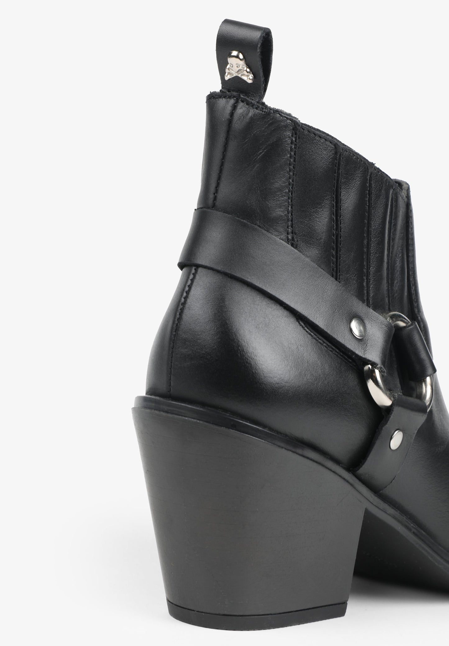 LEATHER ANKLE BOOTS WITH D-RING