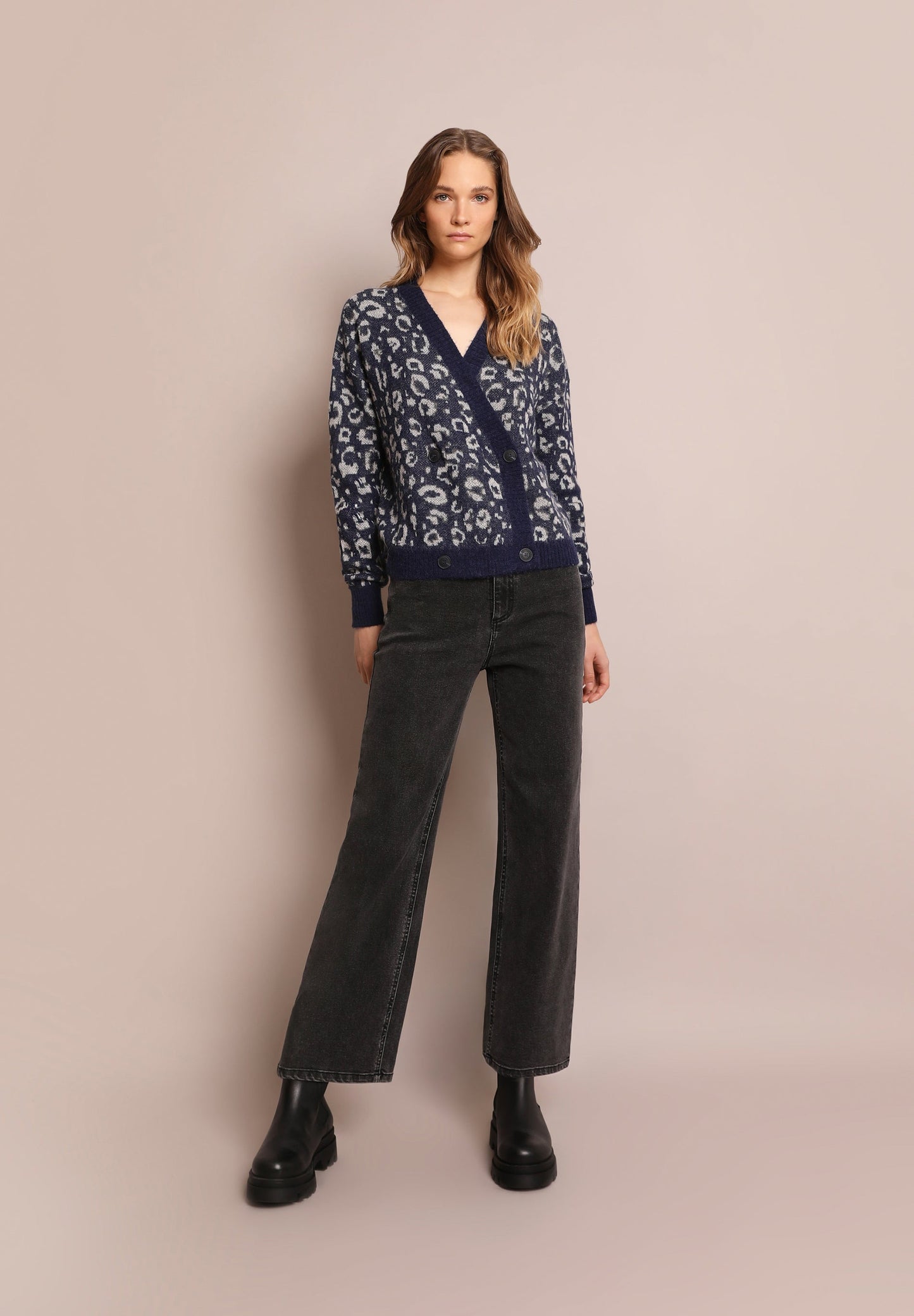 ANIMAL PRINT CARDIGAN