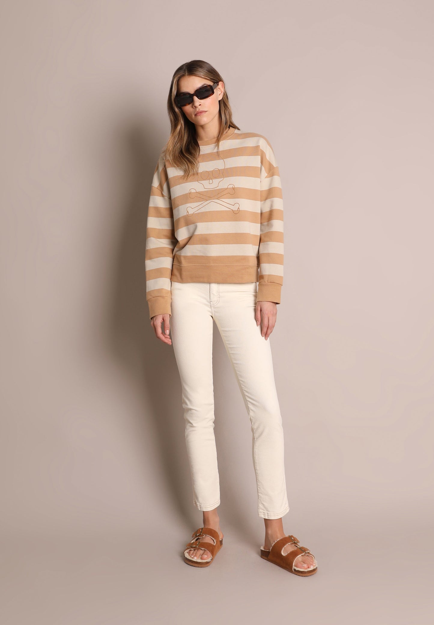 STRIPED SWEATSHIRT WITH SKULL