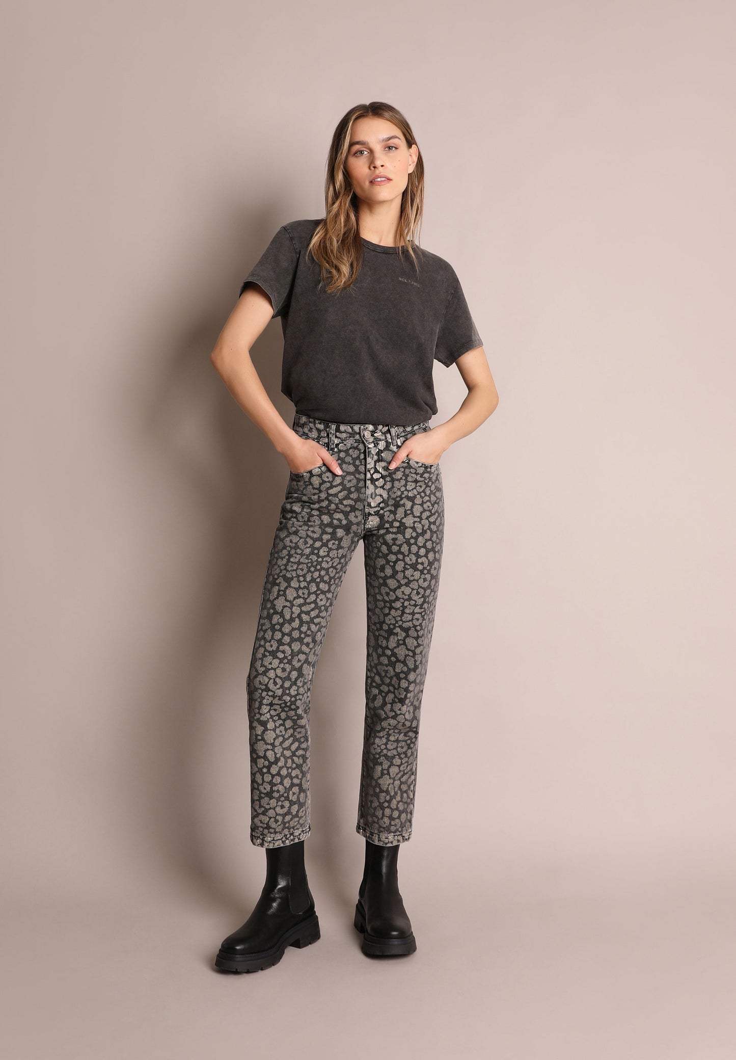 ANIMAL PRINT JEANS