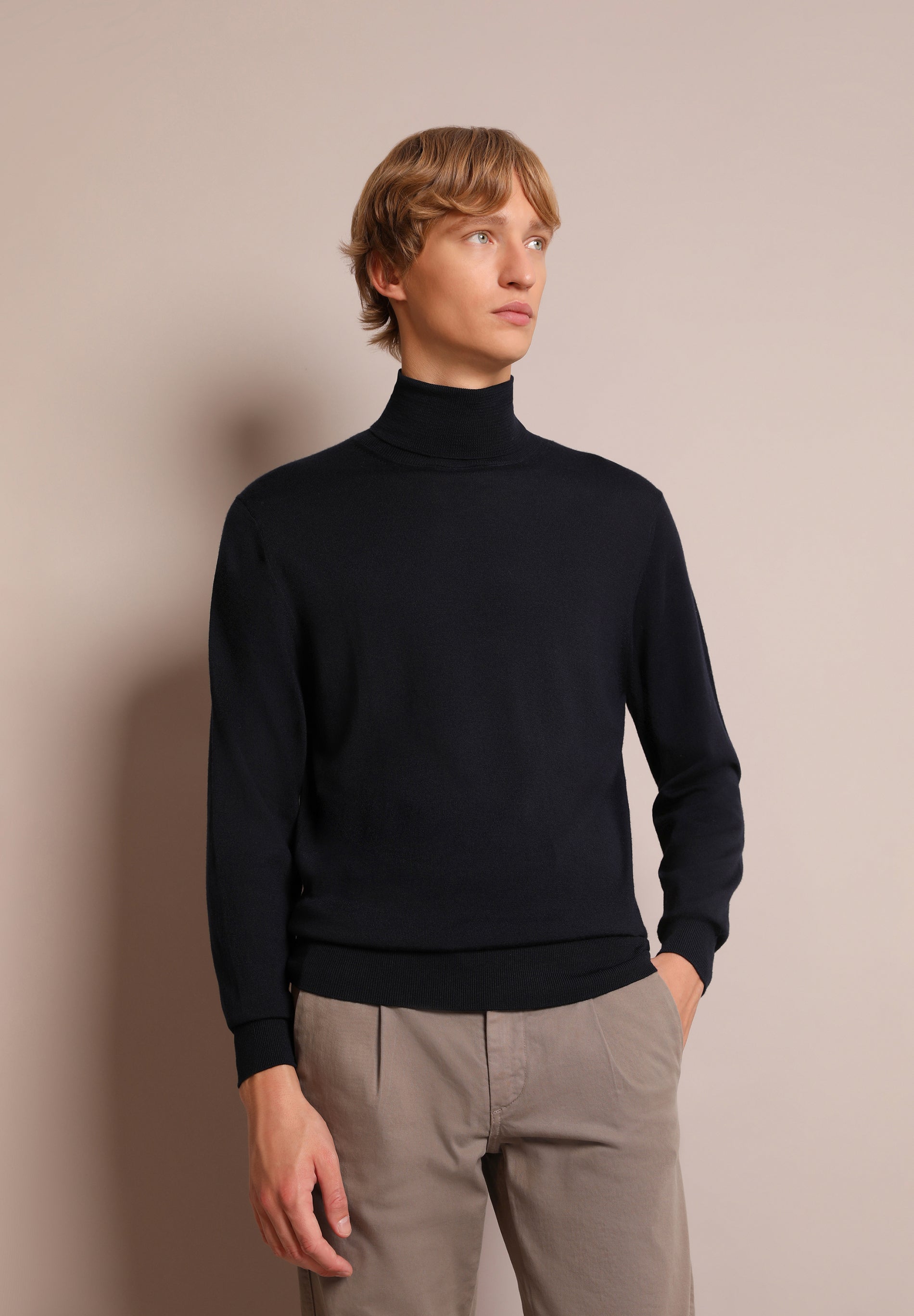 ROLL NECK WOOL SWEATER WITH SKULL