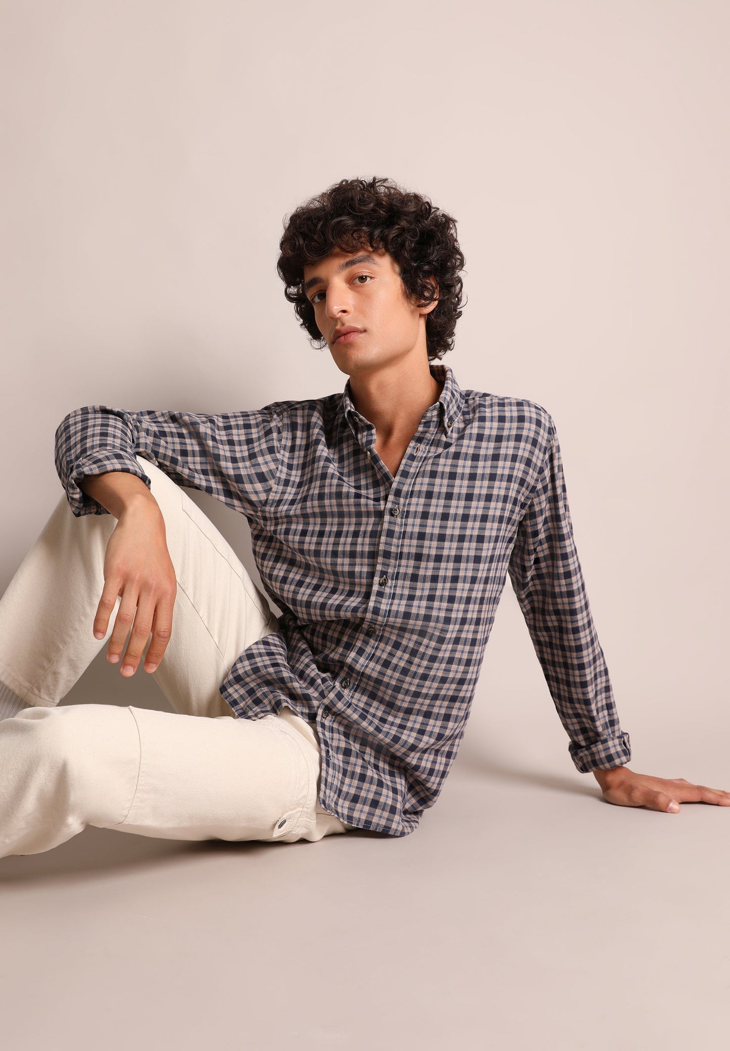 CHECK SHIRT WITH A BUTTON-DOWN COLLAR