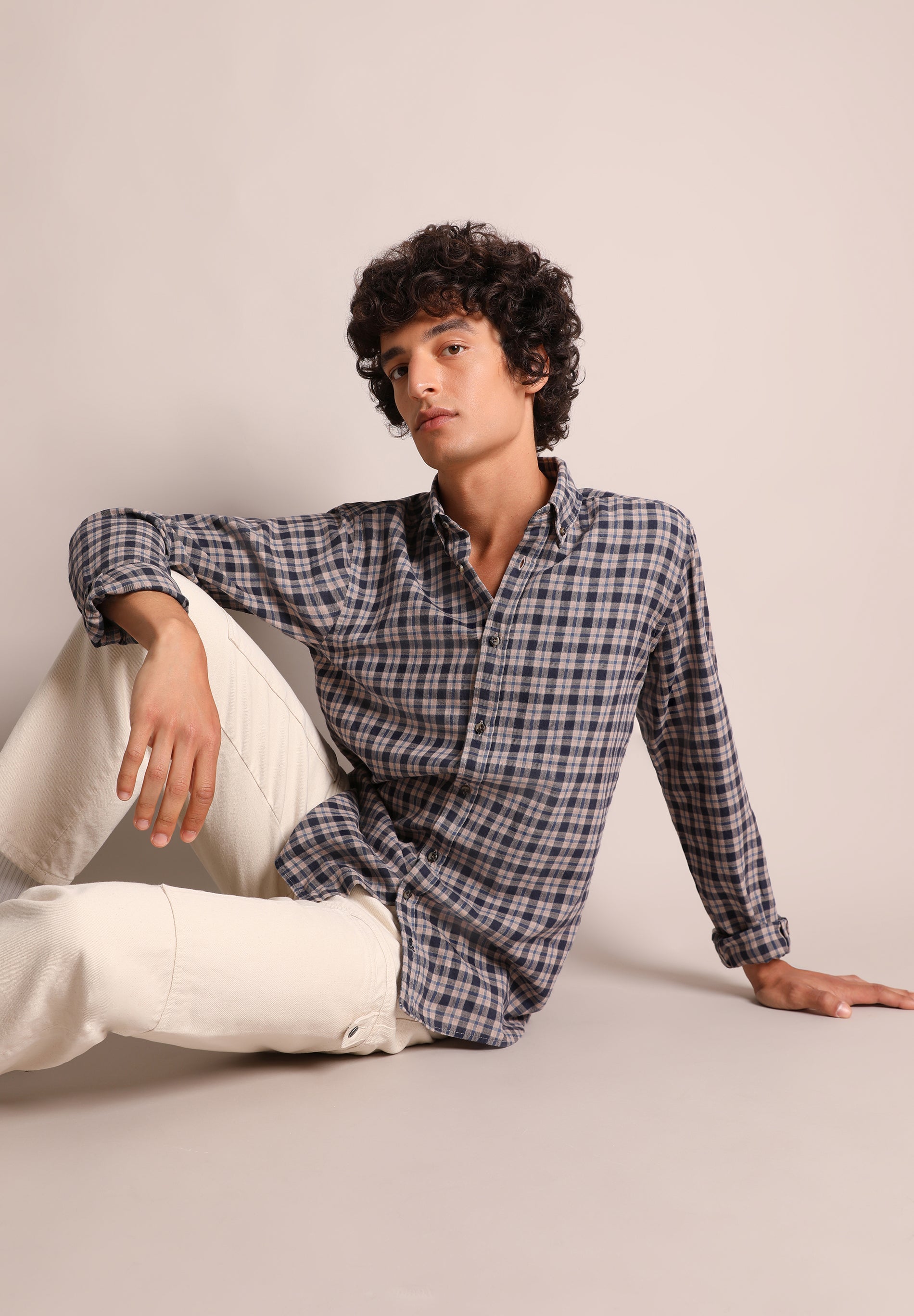 CHECK SHIRT WITH A BUTTON-DOWN COLLAR