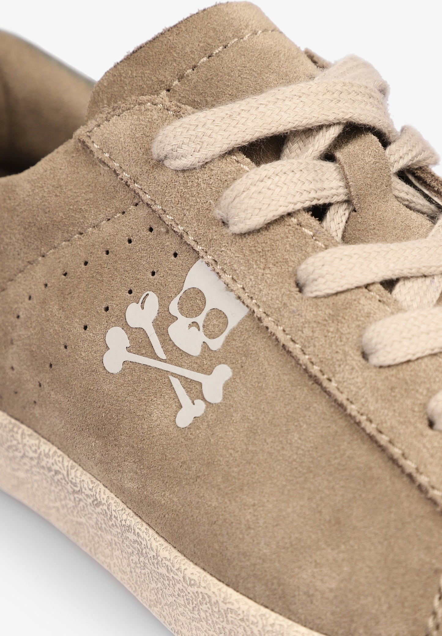 LOW TOP SUEDE SNEAKERS