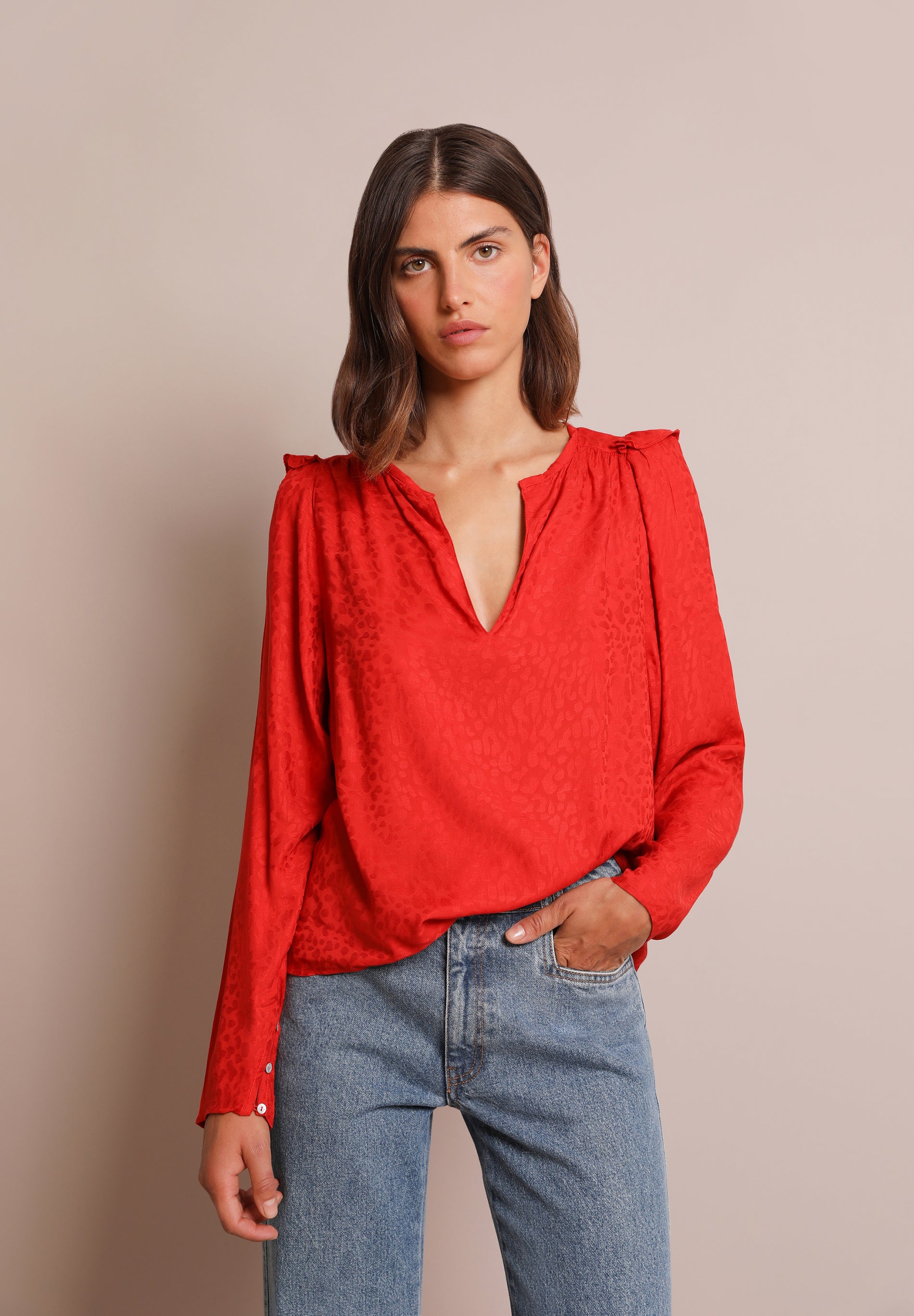 JACQUARD BLOUSE WITH BOW