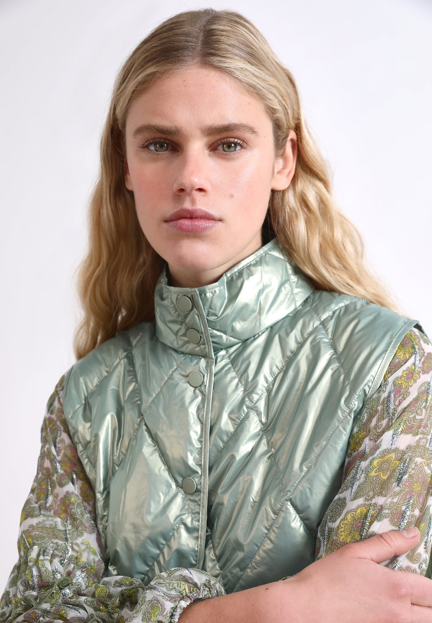 PUFFER VEST WITH POCKETS