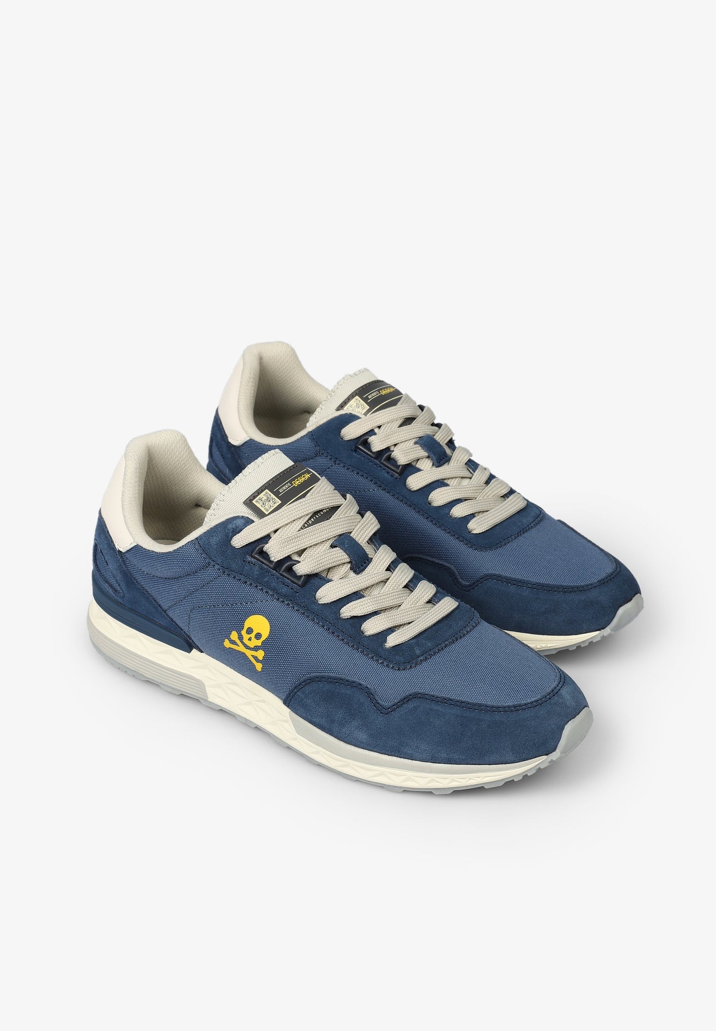 SNEAKERS WITH SIDE SKULL