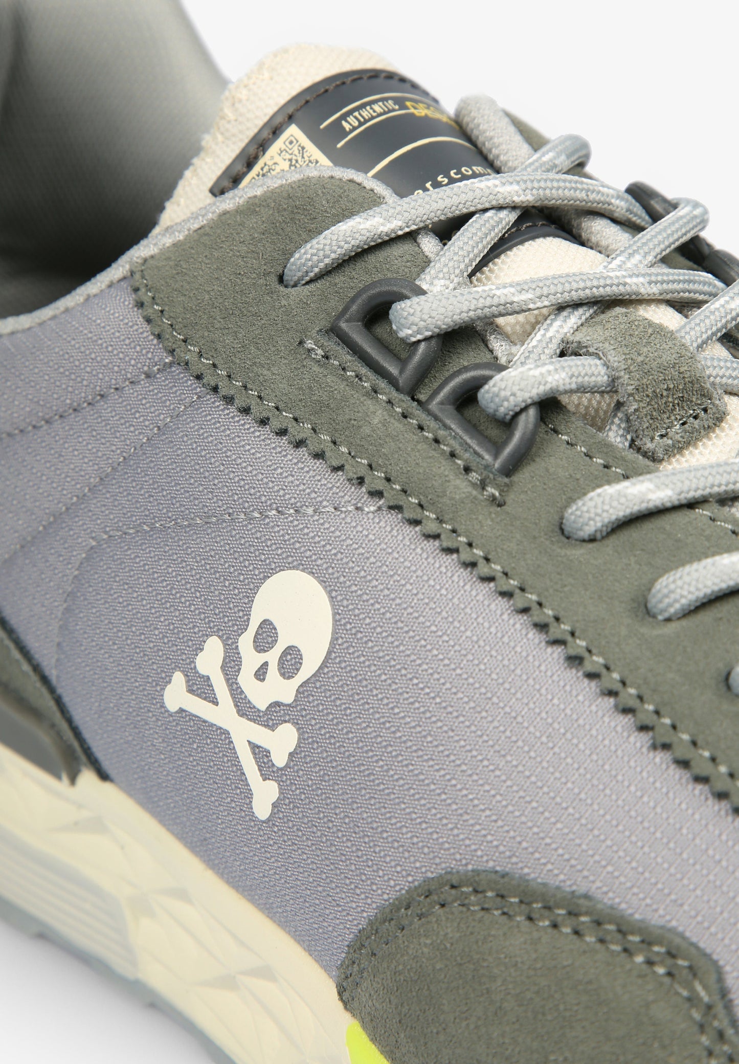 SNEAKERS WITH SIDE SKULL