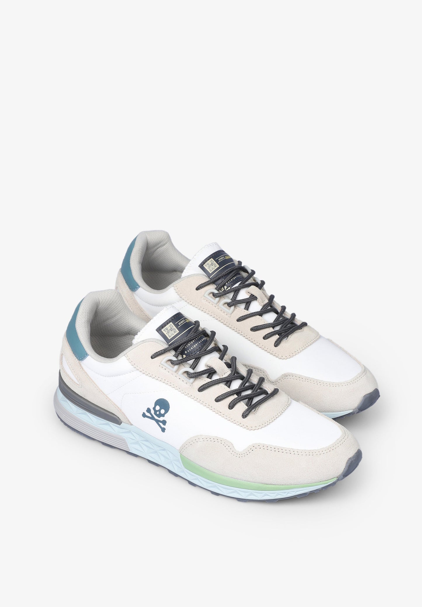 SNEAKERS WITH SIDE SKULL