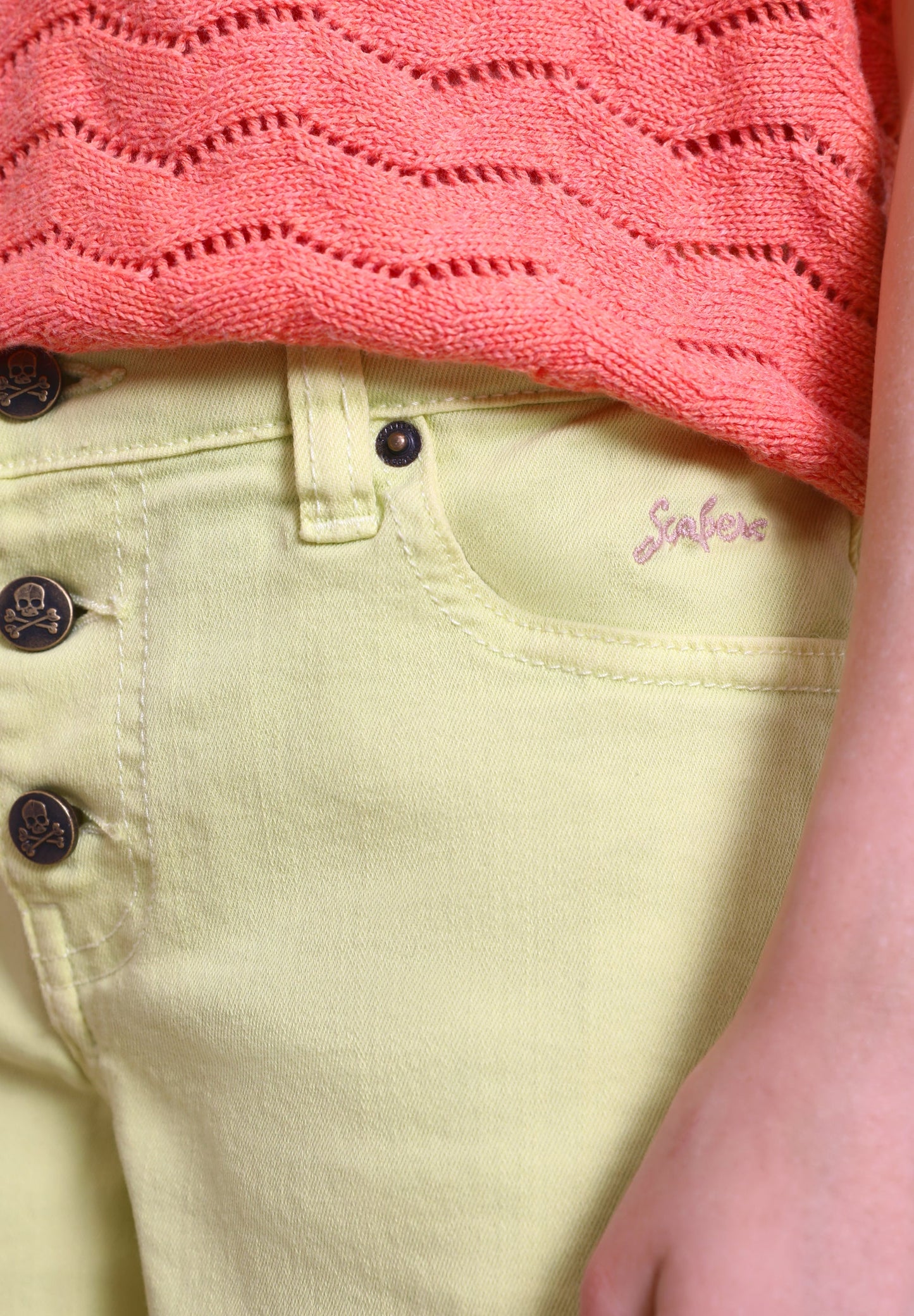 FRAYED EDGE BERMUDA SHORTS