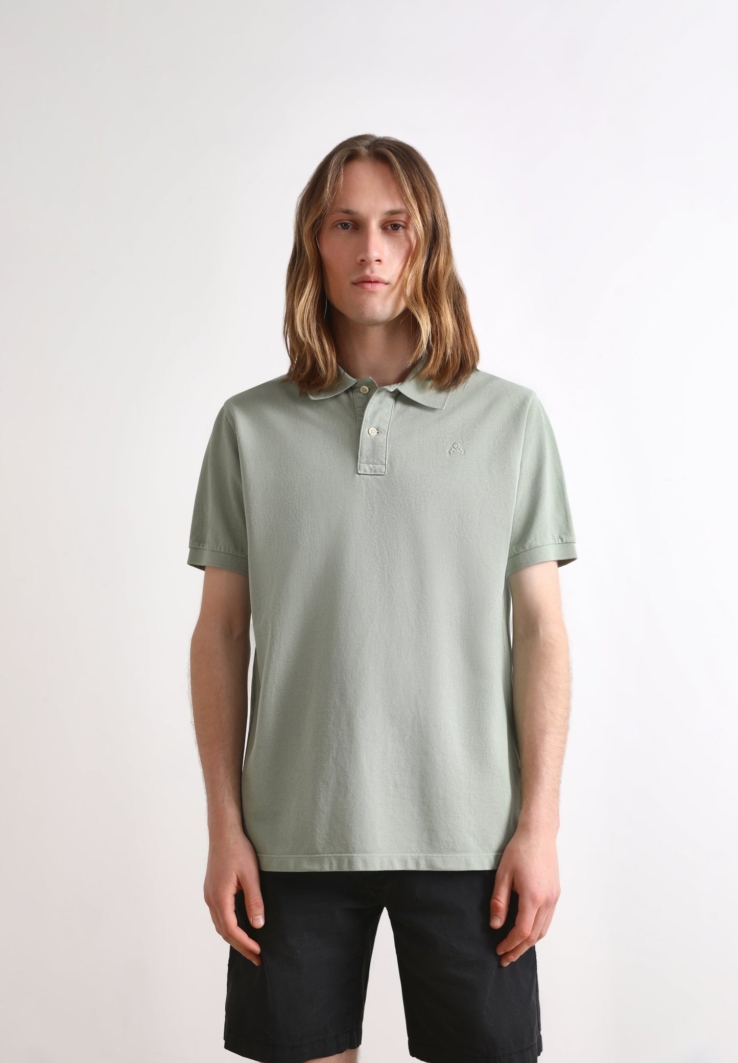 BASIC POLO SHIRT WITH SKULL DETAIL