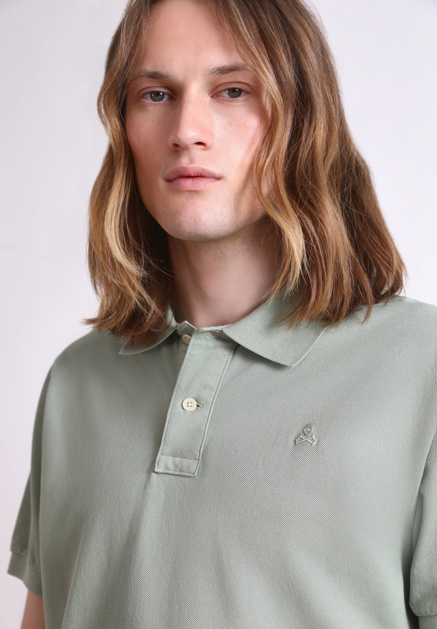 BASIC POLO SHIRT WITH SKULL DETAIL