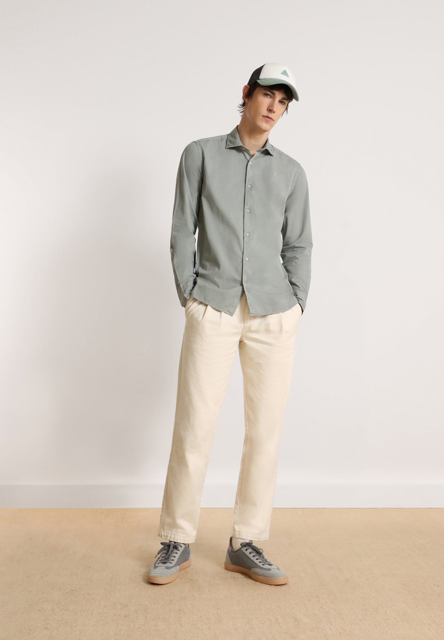 SHIRT WITH MATCHING SKULL