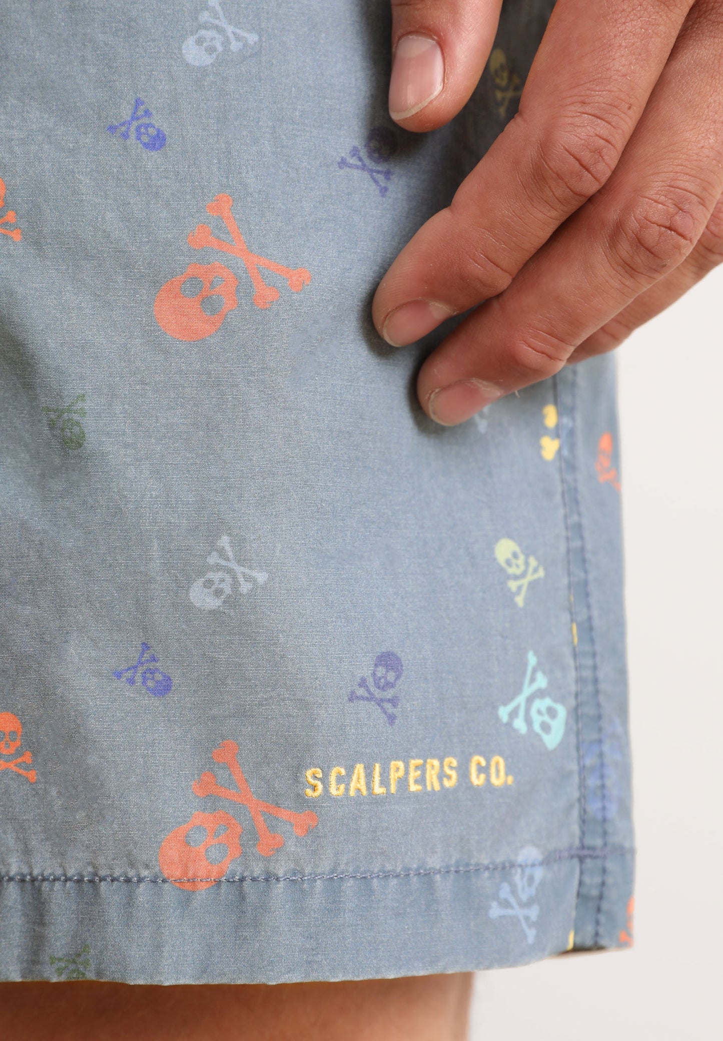 FADED SWIMMING TRUNKS WITH SKULLS