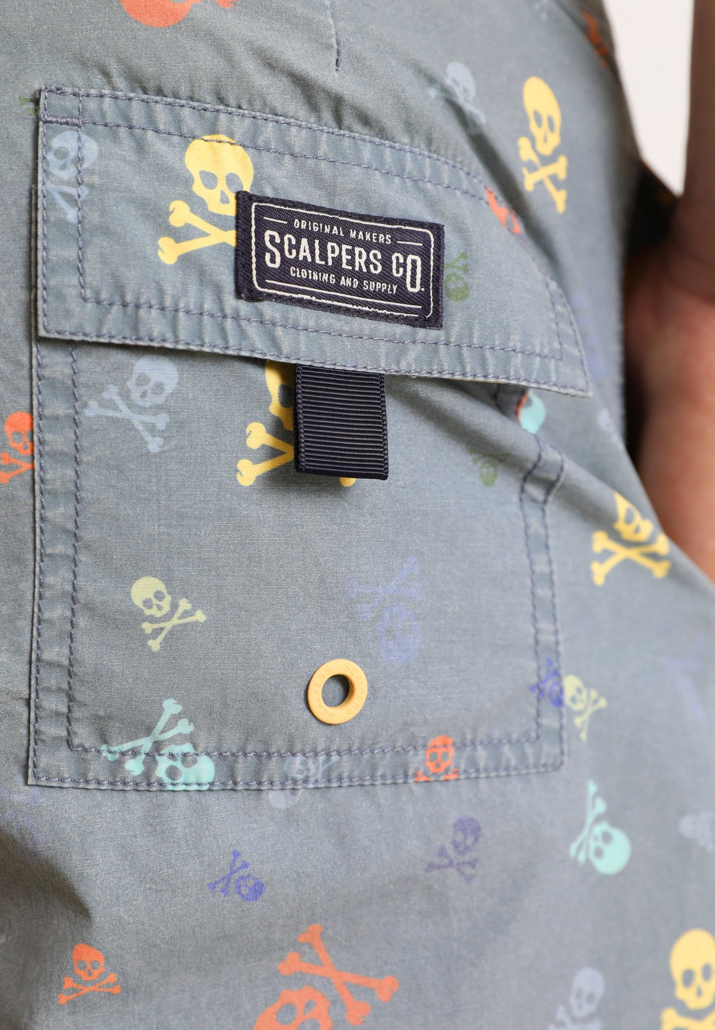 FADED SWIMMING TRUNKS WITH SKULLS