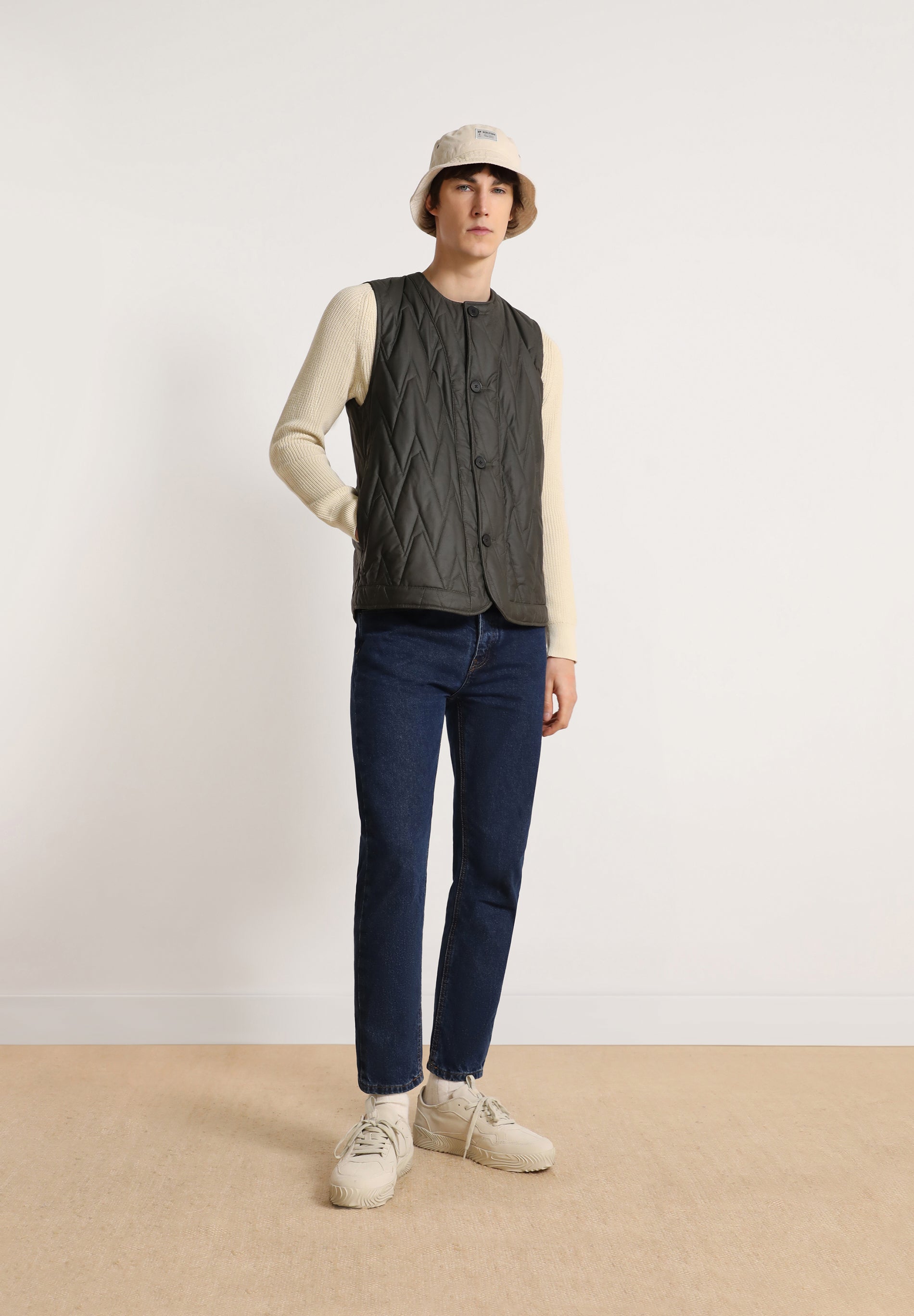 ZIG-ZAG QUILTED WAISTCOAT