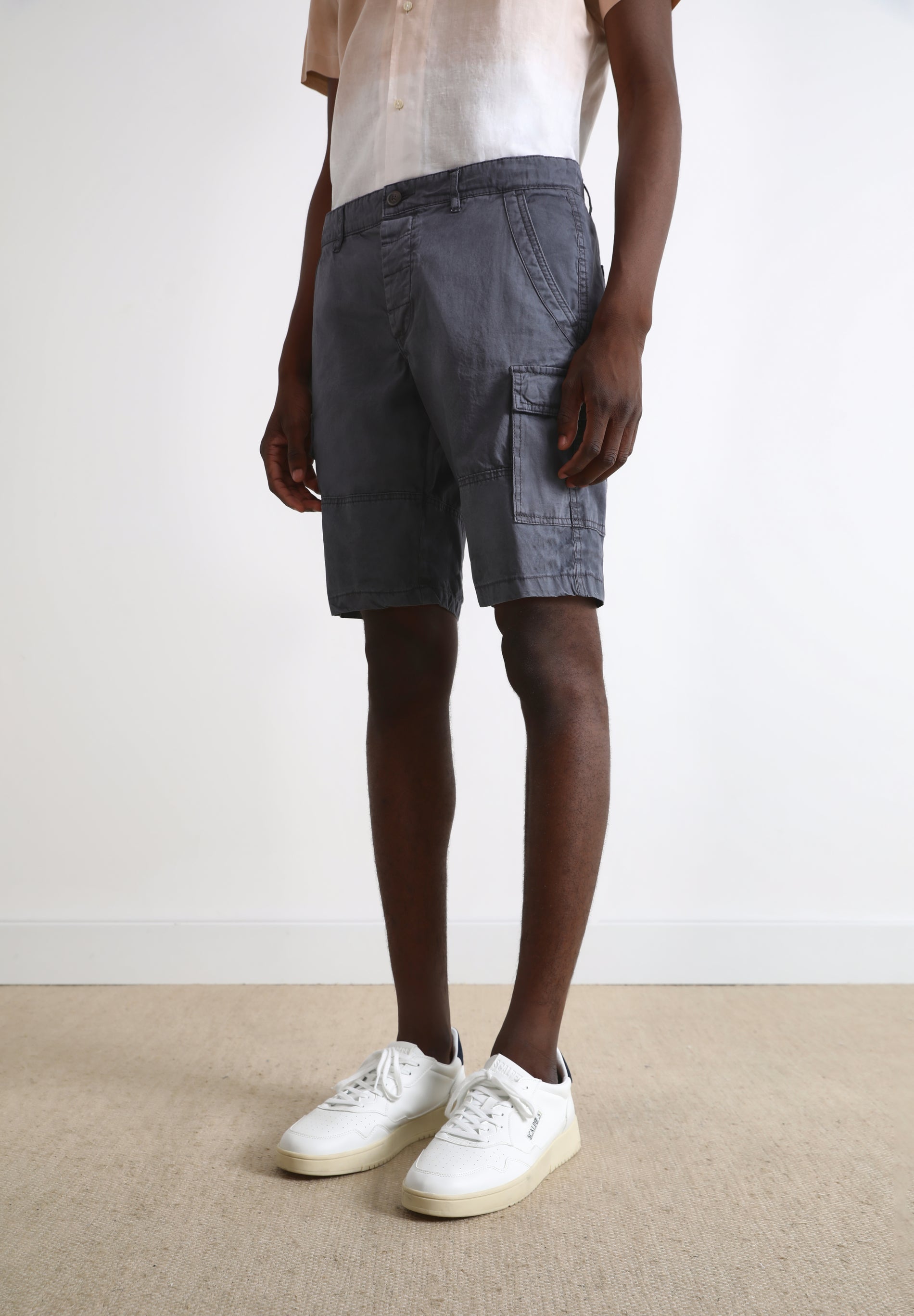 CLASSIC SOLE SNEAKERS WITH SIDE LOGO