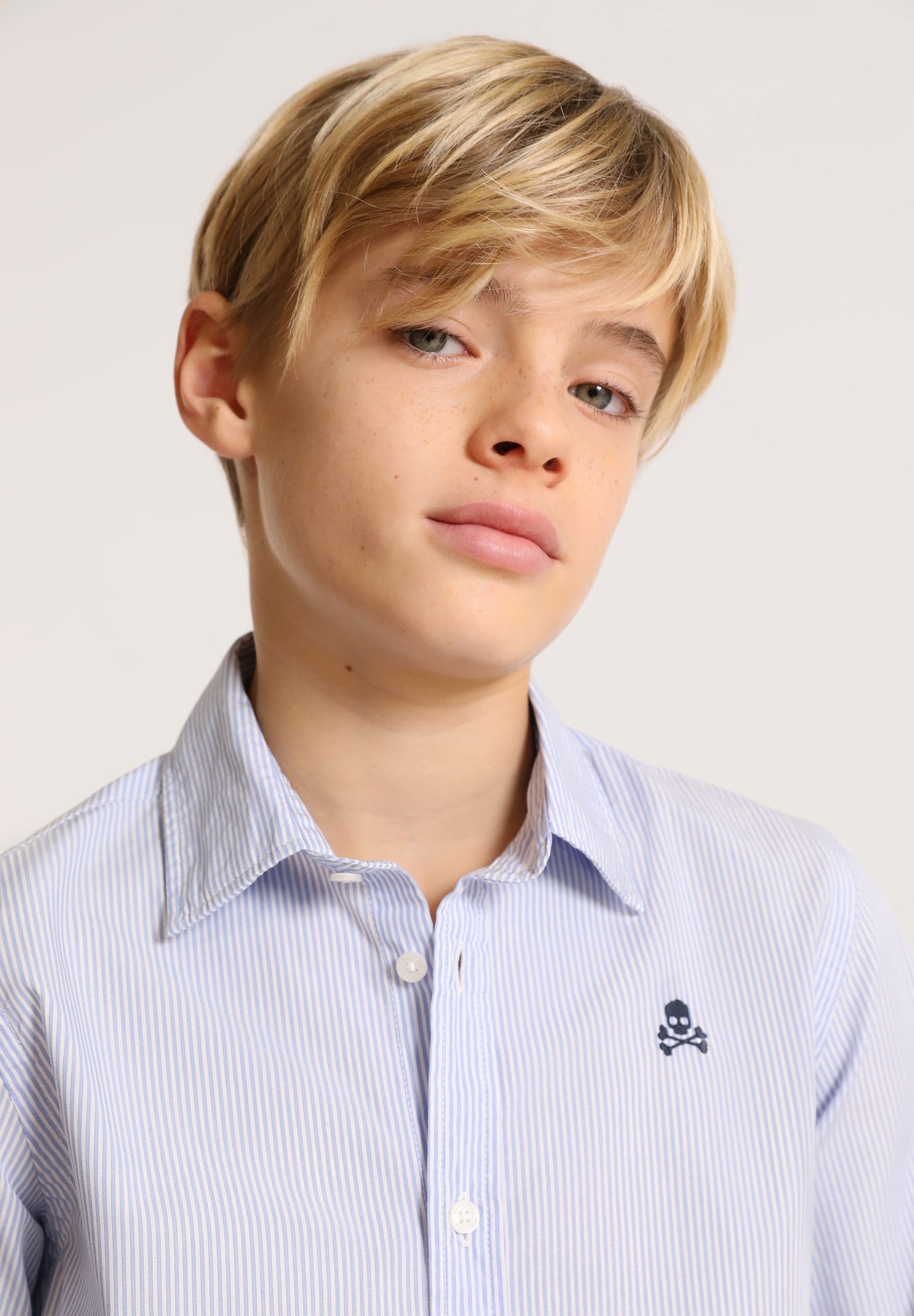 CONTRAST SKULL SHIRT