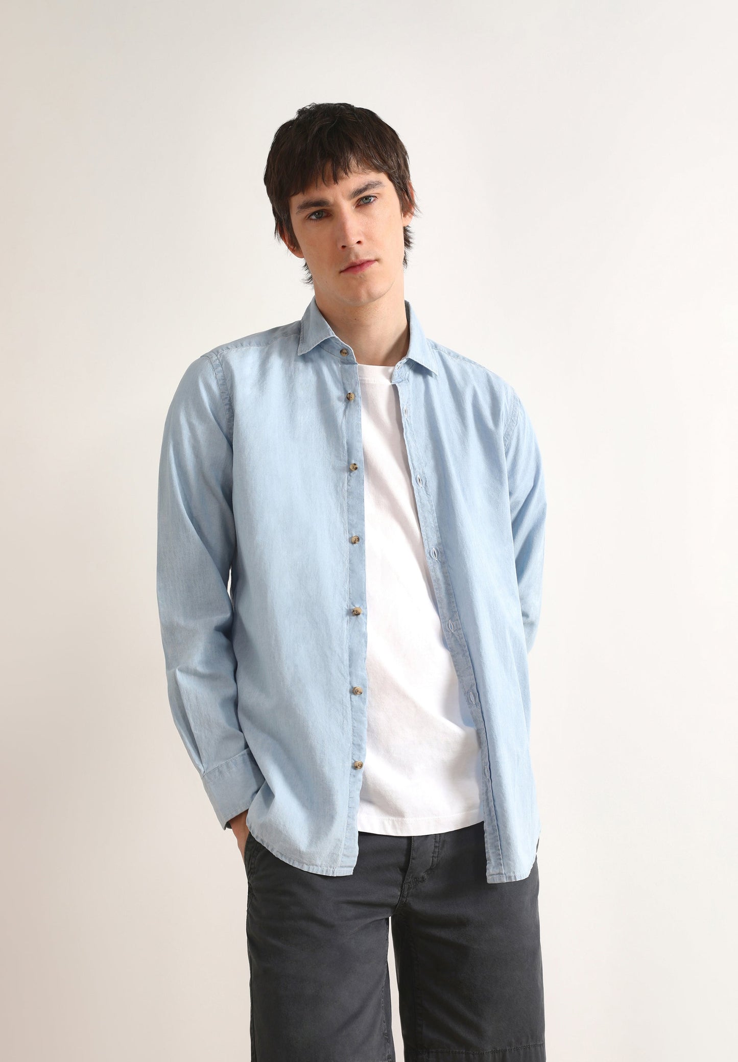 CONTRAST DENIM SHIRT WITH BUTTONS