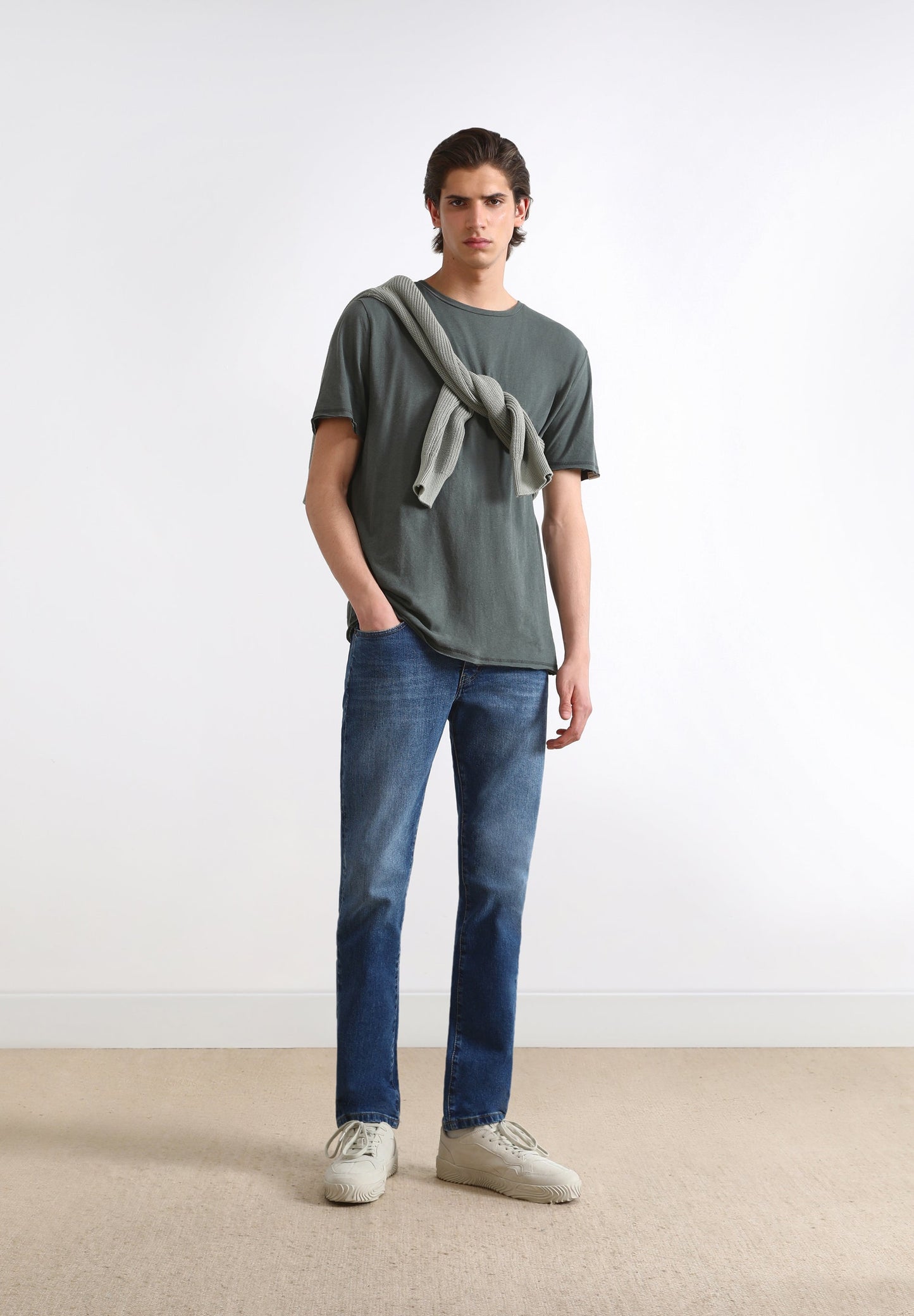 REGULAR CLASSIC JEANS