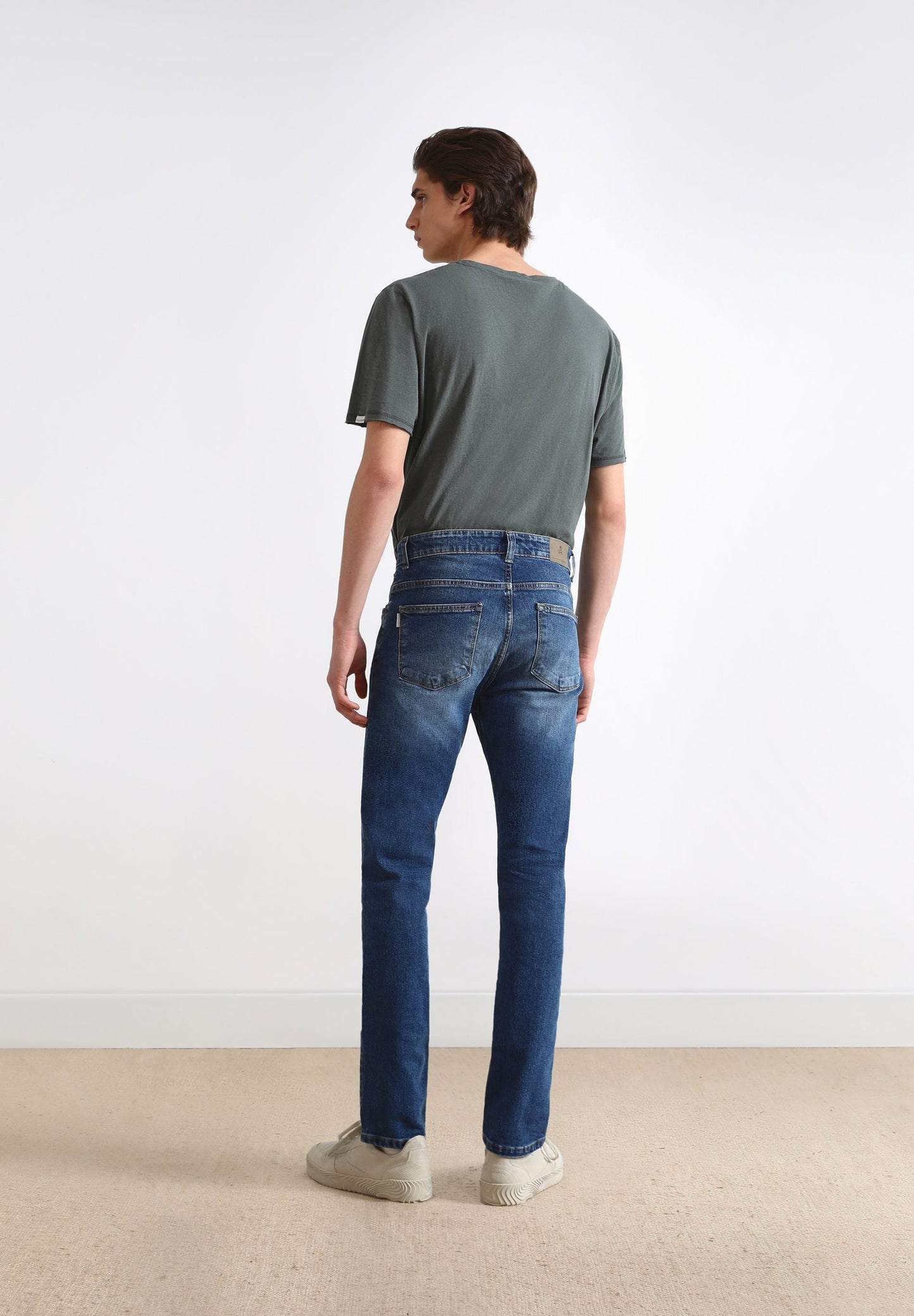 REGULAR CLASSIC JEANS