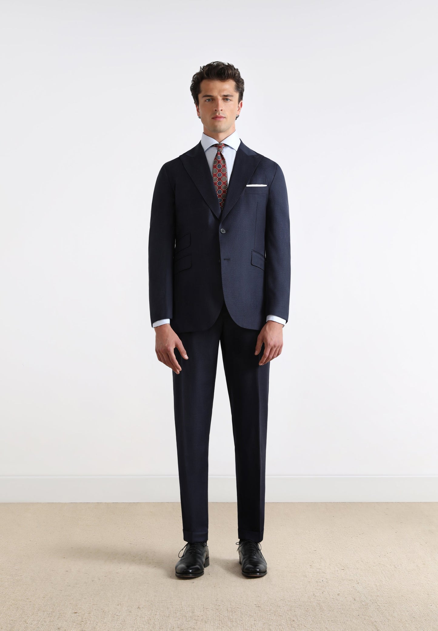NAVY BLUE PEAKED LAPEL PREMIUM SUIT