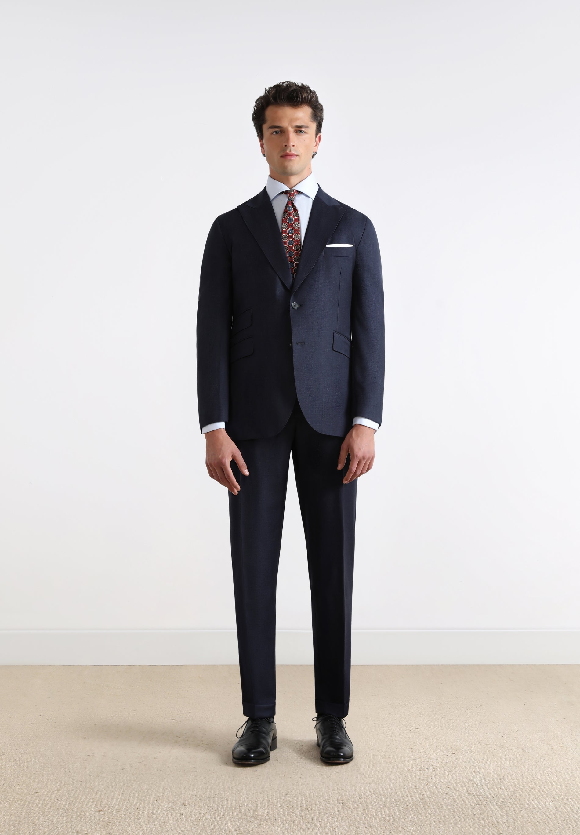 NAVY BLUE PEAKED LAPEL PREMIUM SUIT