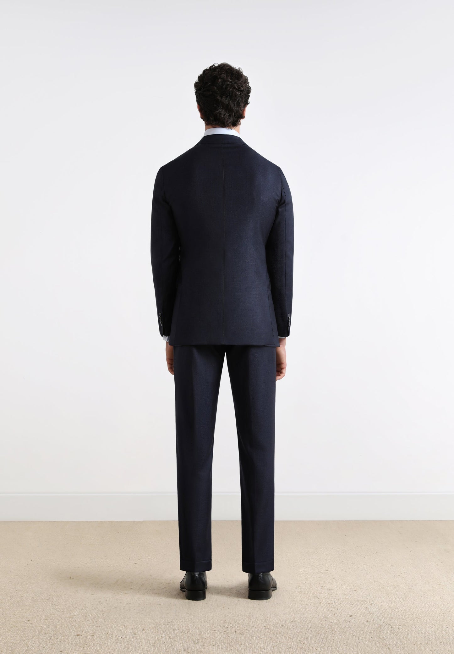 NAVY BLUE PEAKED LAPEL PREMIUM SUIT