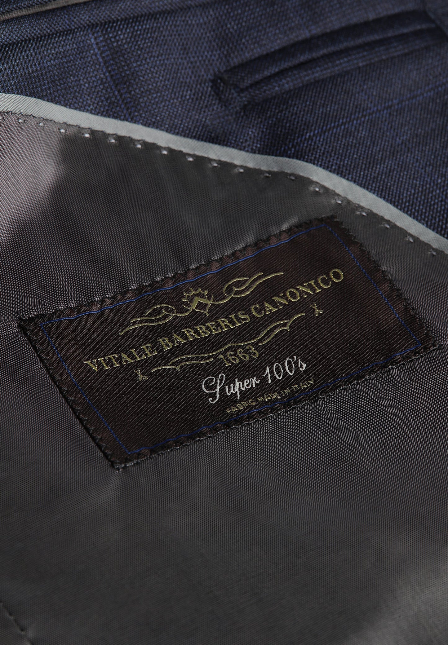 NAVY BLUE PEAKED LAPEL PREMIUM SUIT