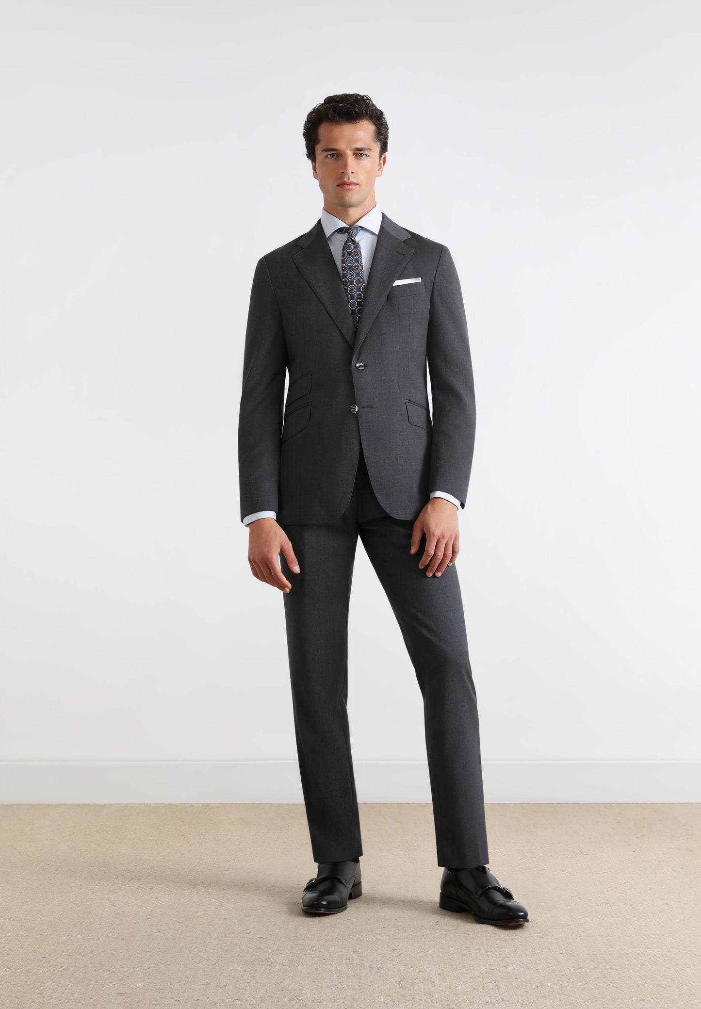 GREY WOOL SUIT