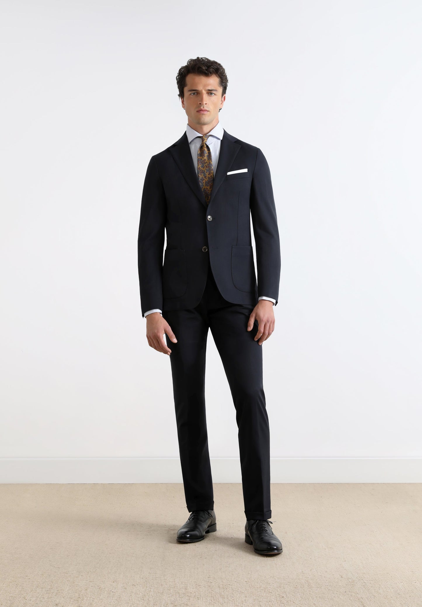 NAVY BLUE LIGHTWEIGHT SUIT