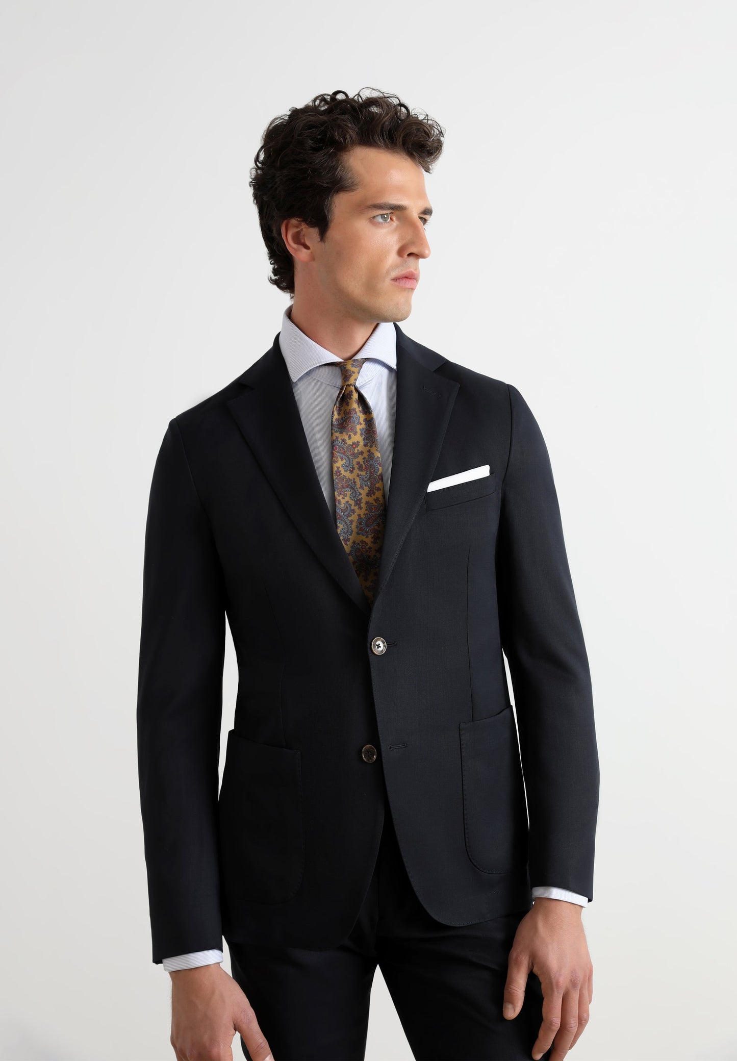 NAVY BLUE LIGHTWEIGHT SUIT