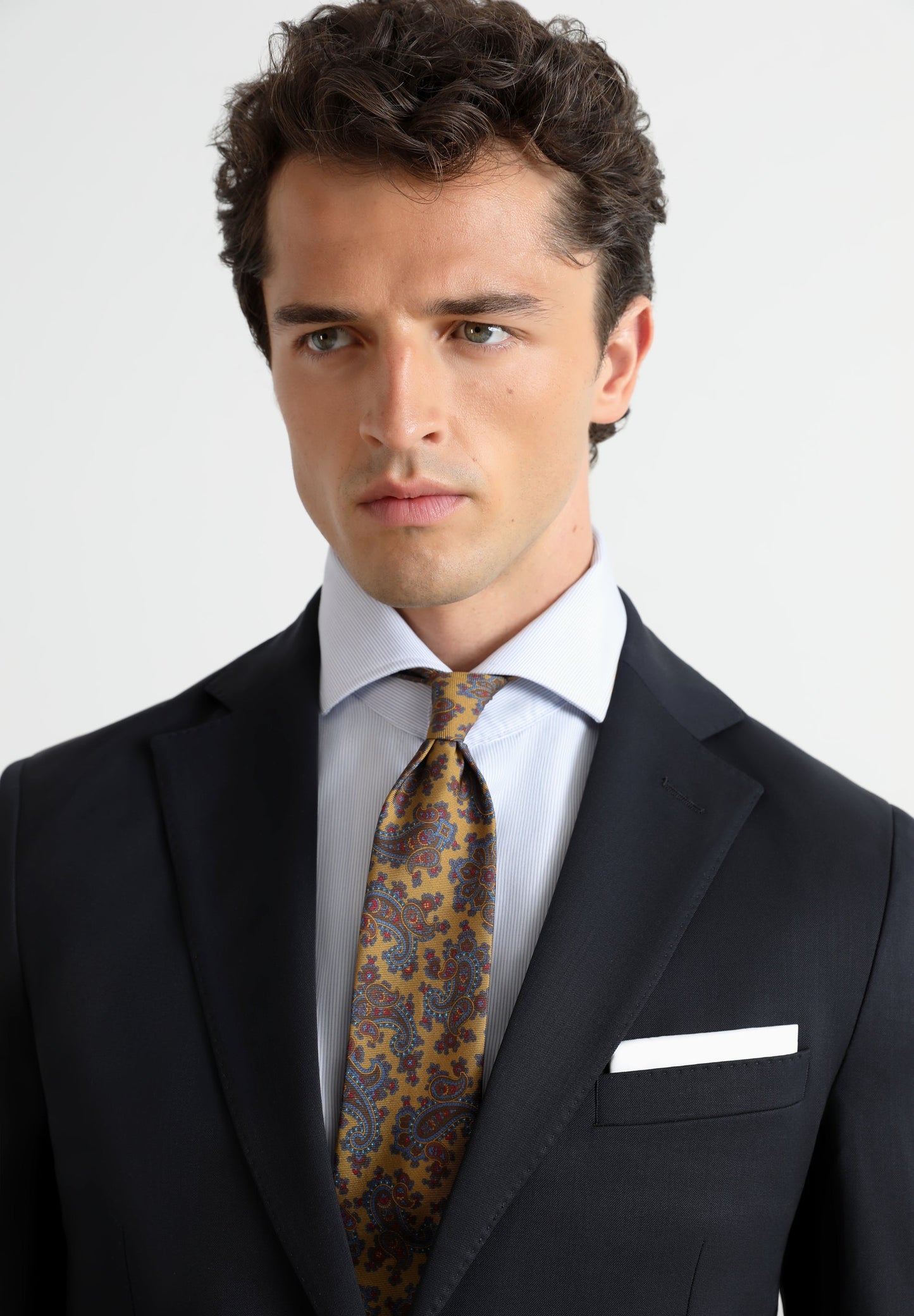NAVY BLUE LIGHTWEIGHT SUIT