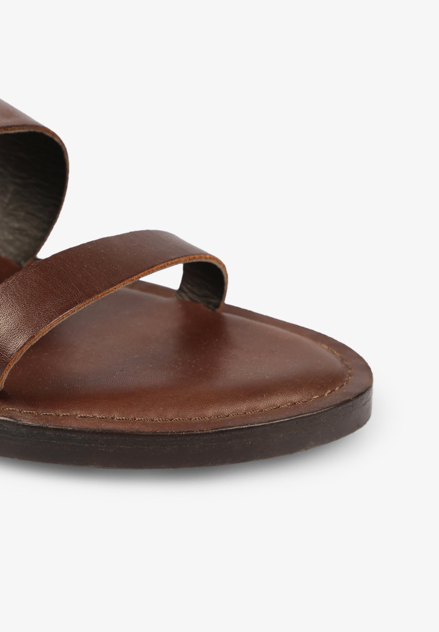 LEATHER SANDALS WITH LARGE BUCKLE