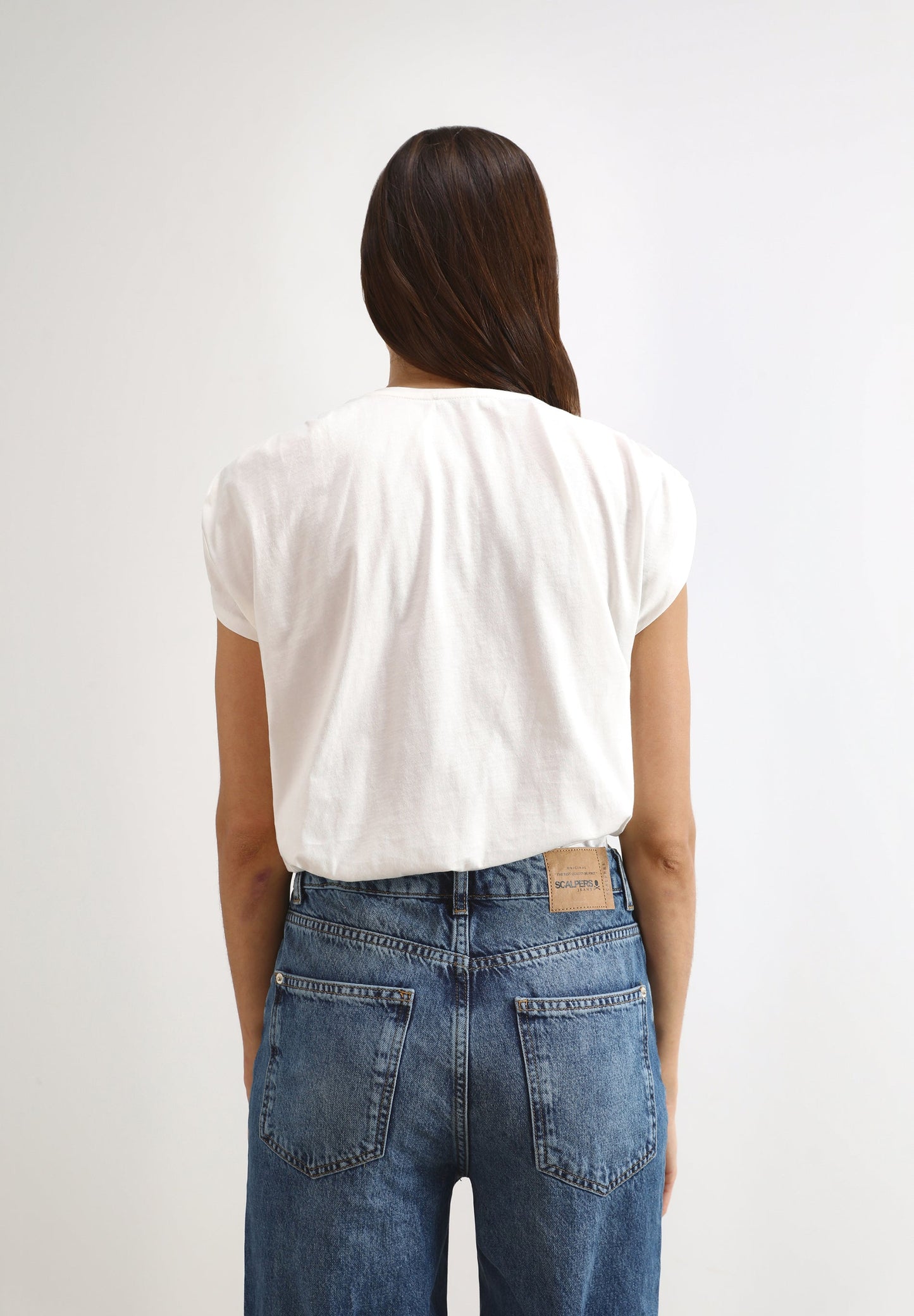 T-SHIRT WITH SHOULDER DETAIL