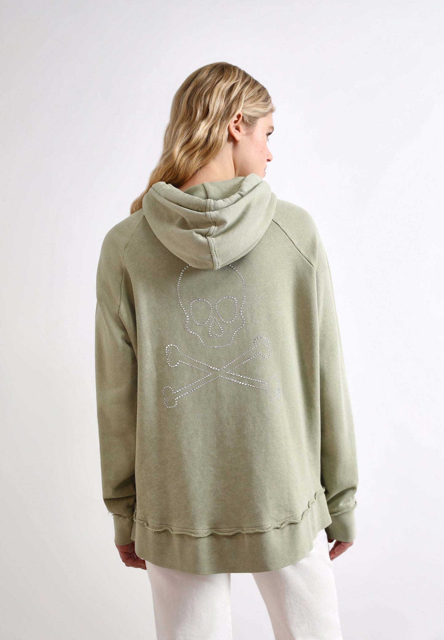 FADED SKULL SWEATSHIRT