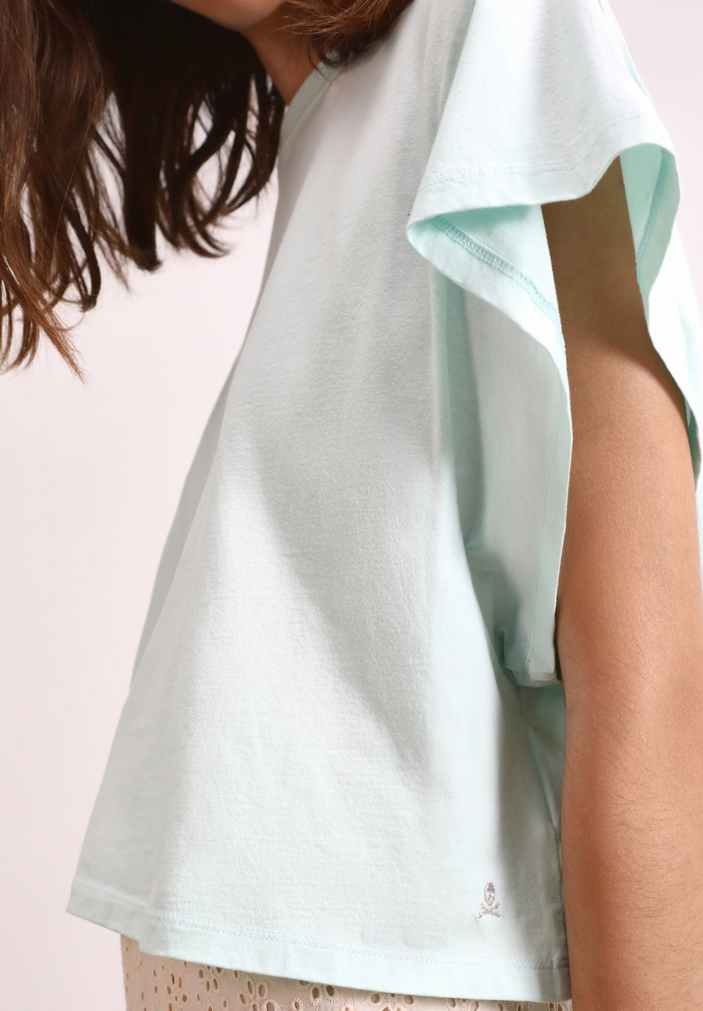 FLOWING SLEEVE T-SHIRT