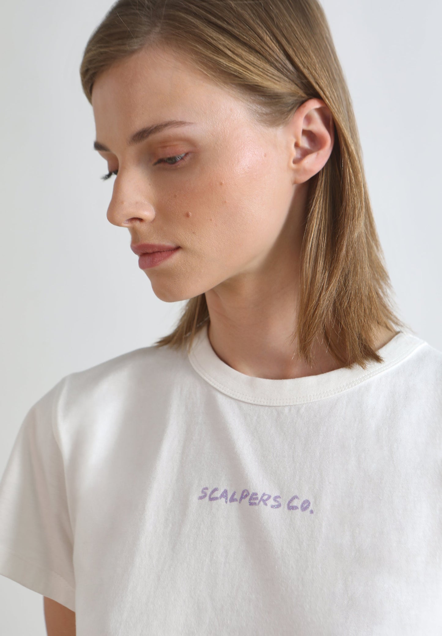 T-SHIRT WITH PRINT ON THE BACK