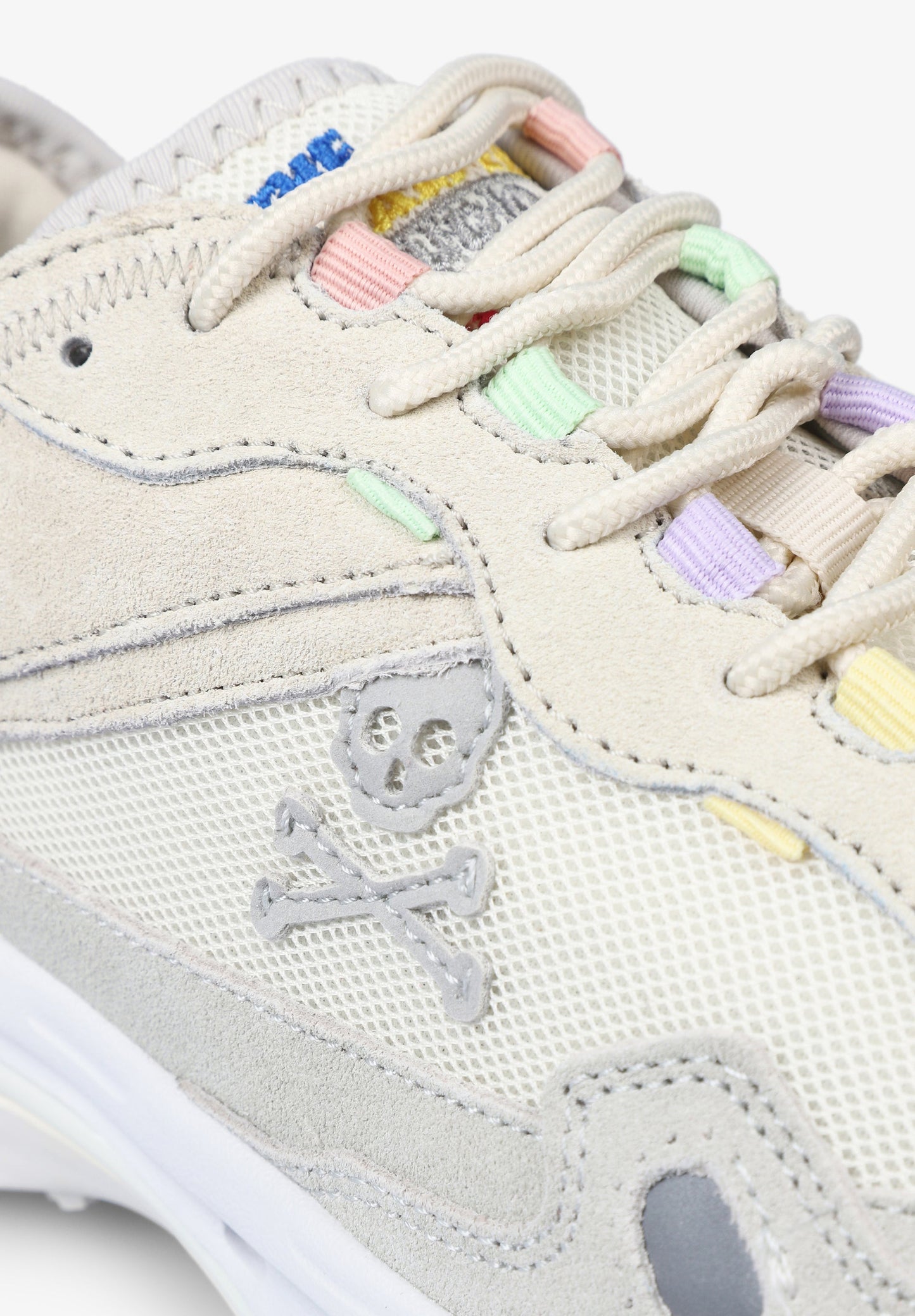 SNEAKERS WITH MULTICOLOURED DETAILS