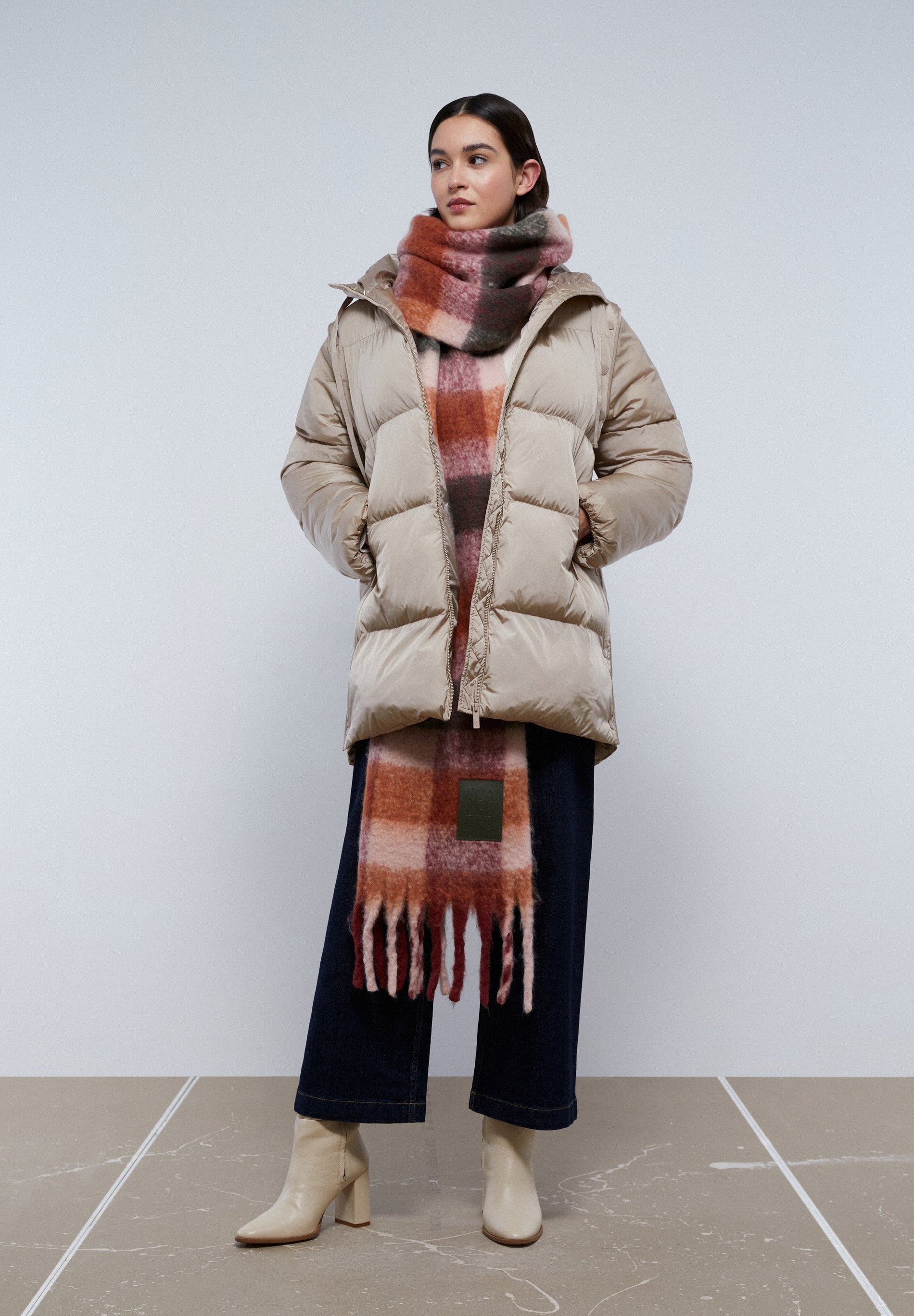 LONG PARKA WITH DETACHABLE SLEEVES