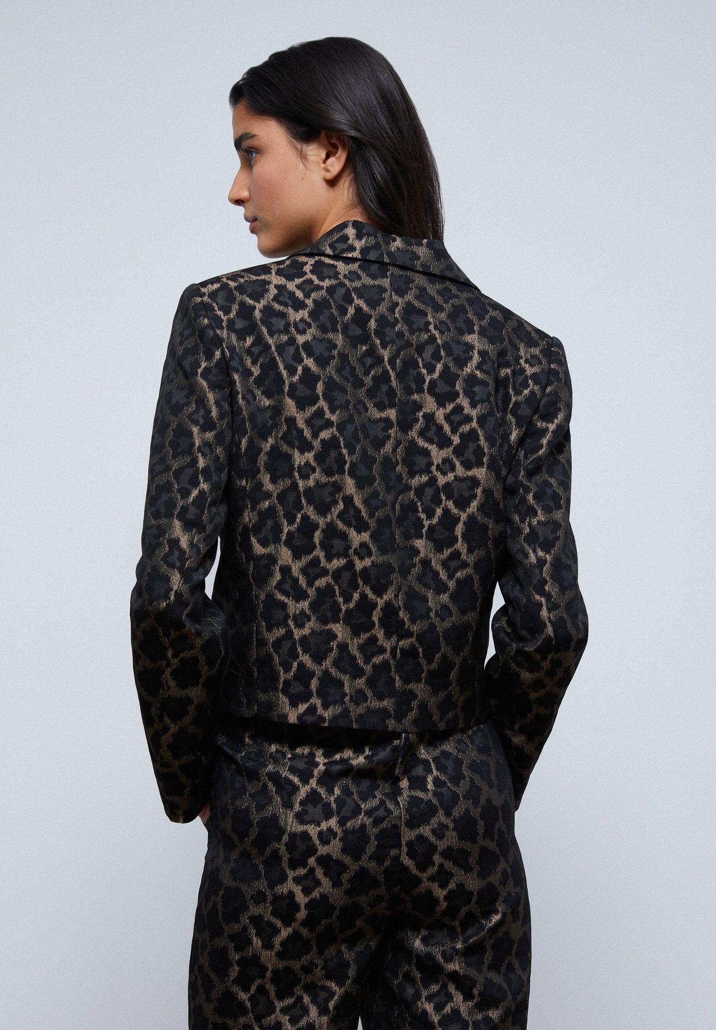 CROPPED ANIMAL PRINT BLAZER