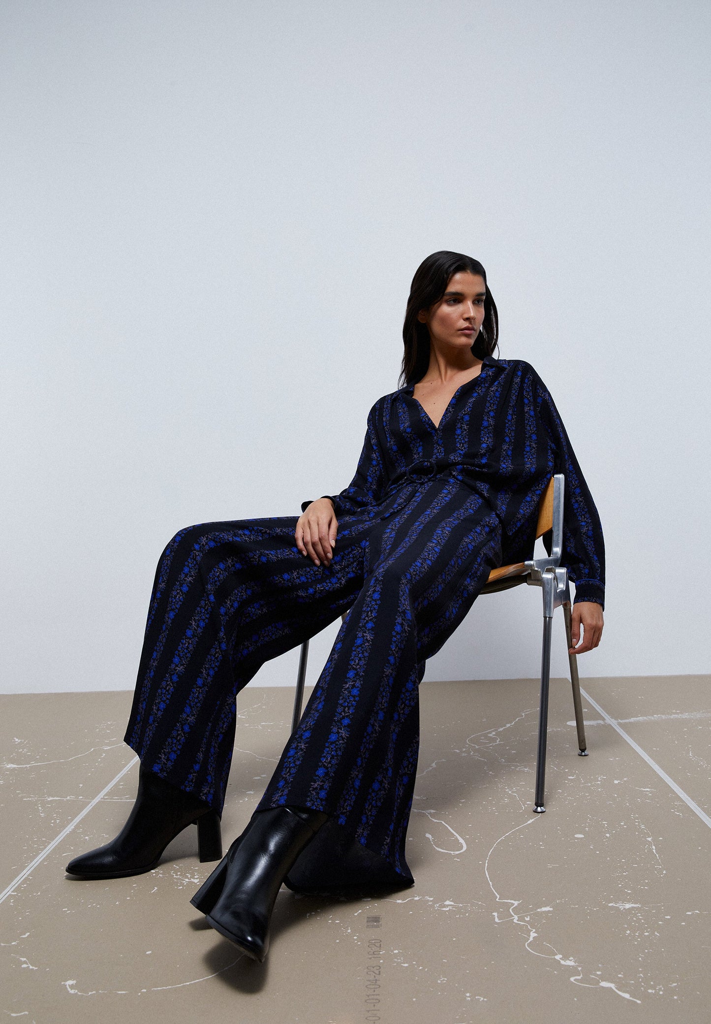 FLORAL STRIPED BLOUSE