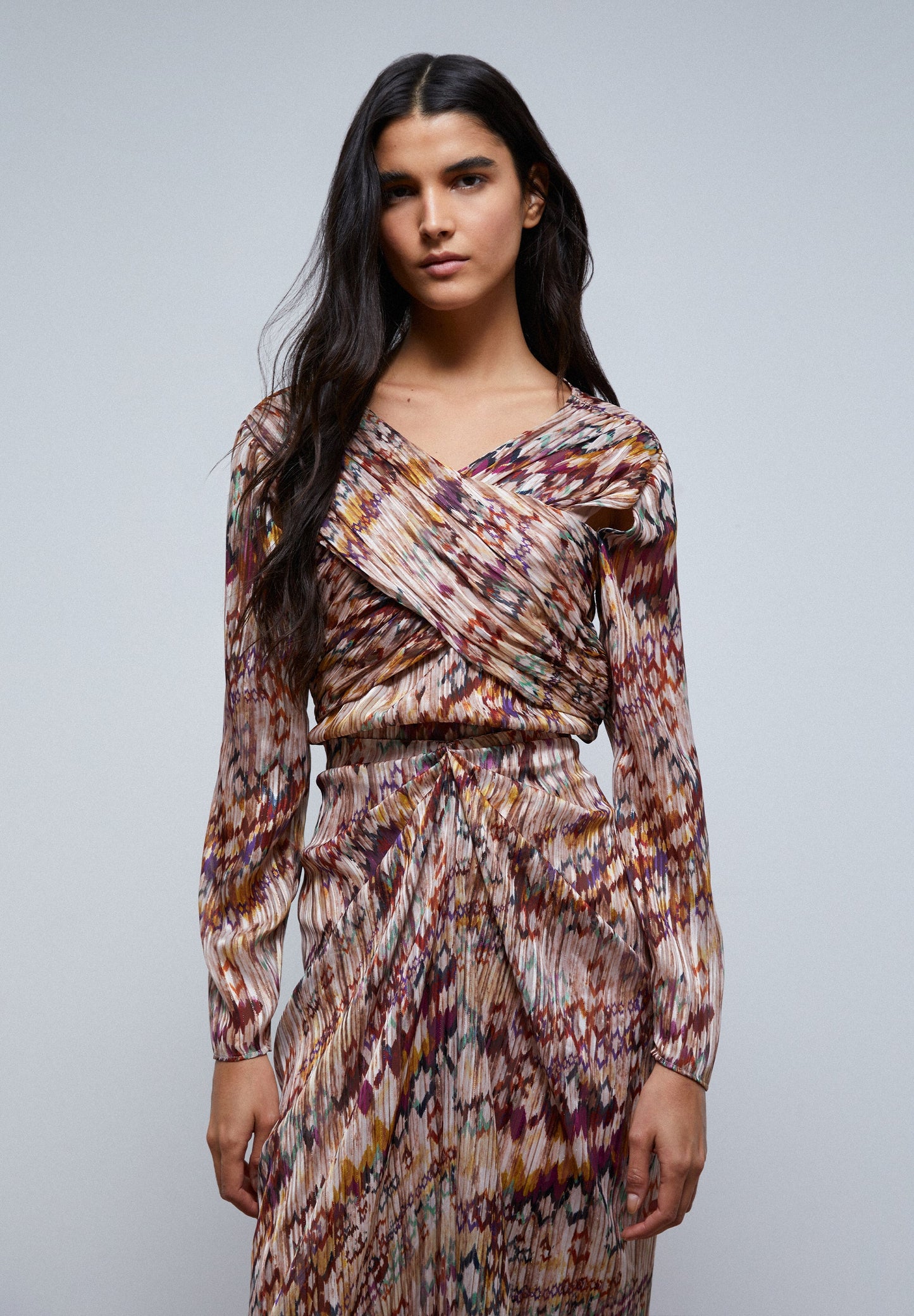 PLEATED BLOUSE WITH SLITS