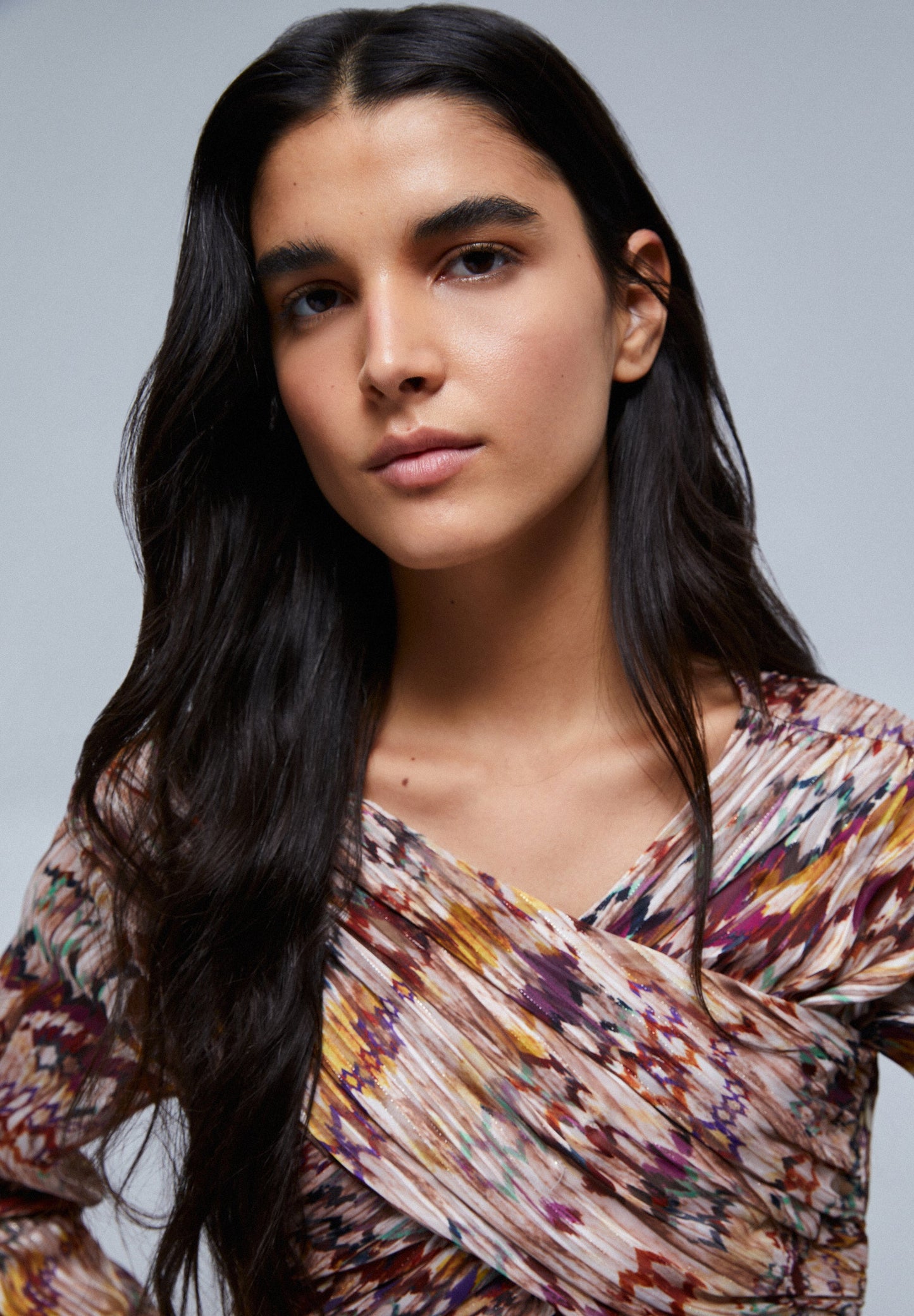 PLEATED BLOUSE WITH SLITS