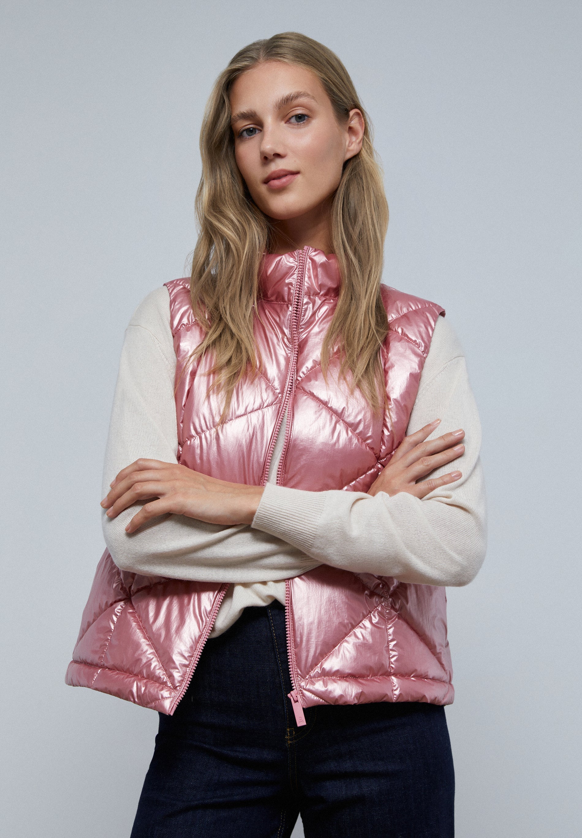 PUFFER VEST WITH HIGH COLLAR