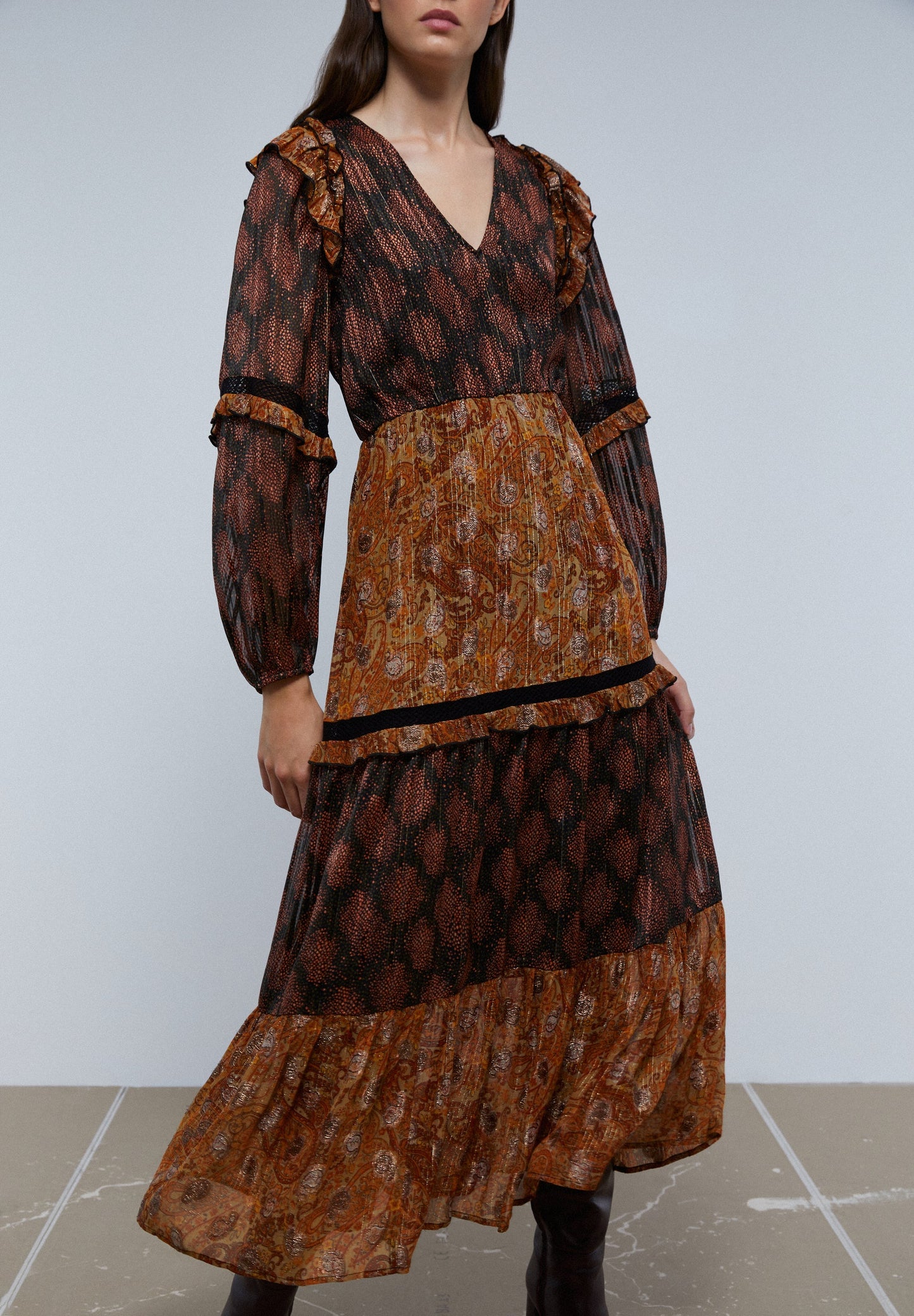 MIDI DRESS WITH LUREX PAISLEY
